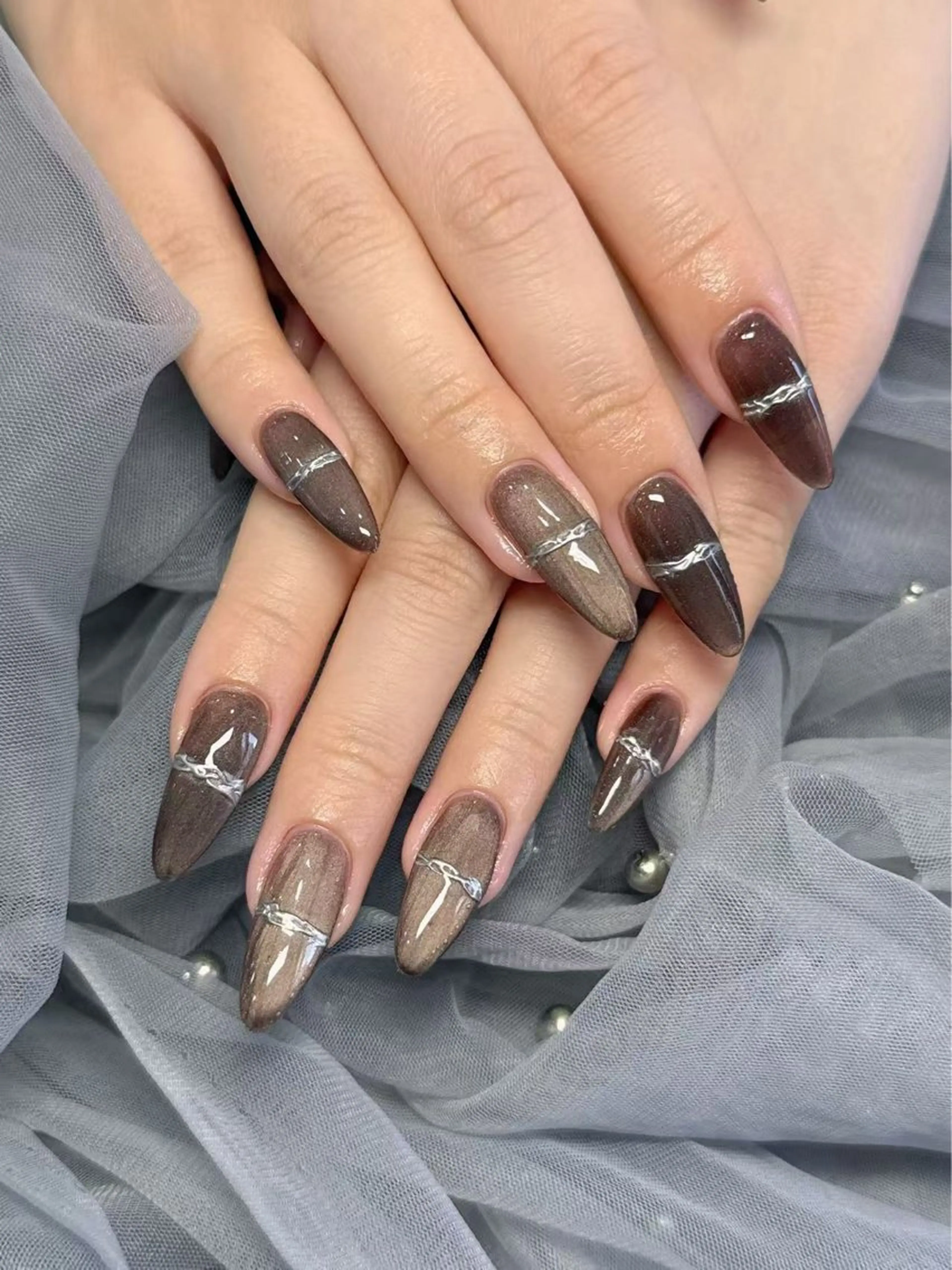 ネイル Chiara 長さ出し/フィルインのネイルデザイン