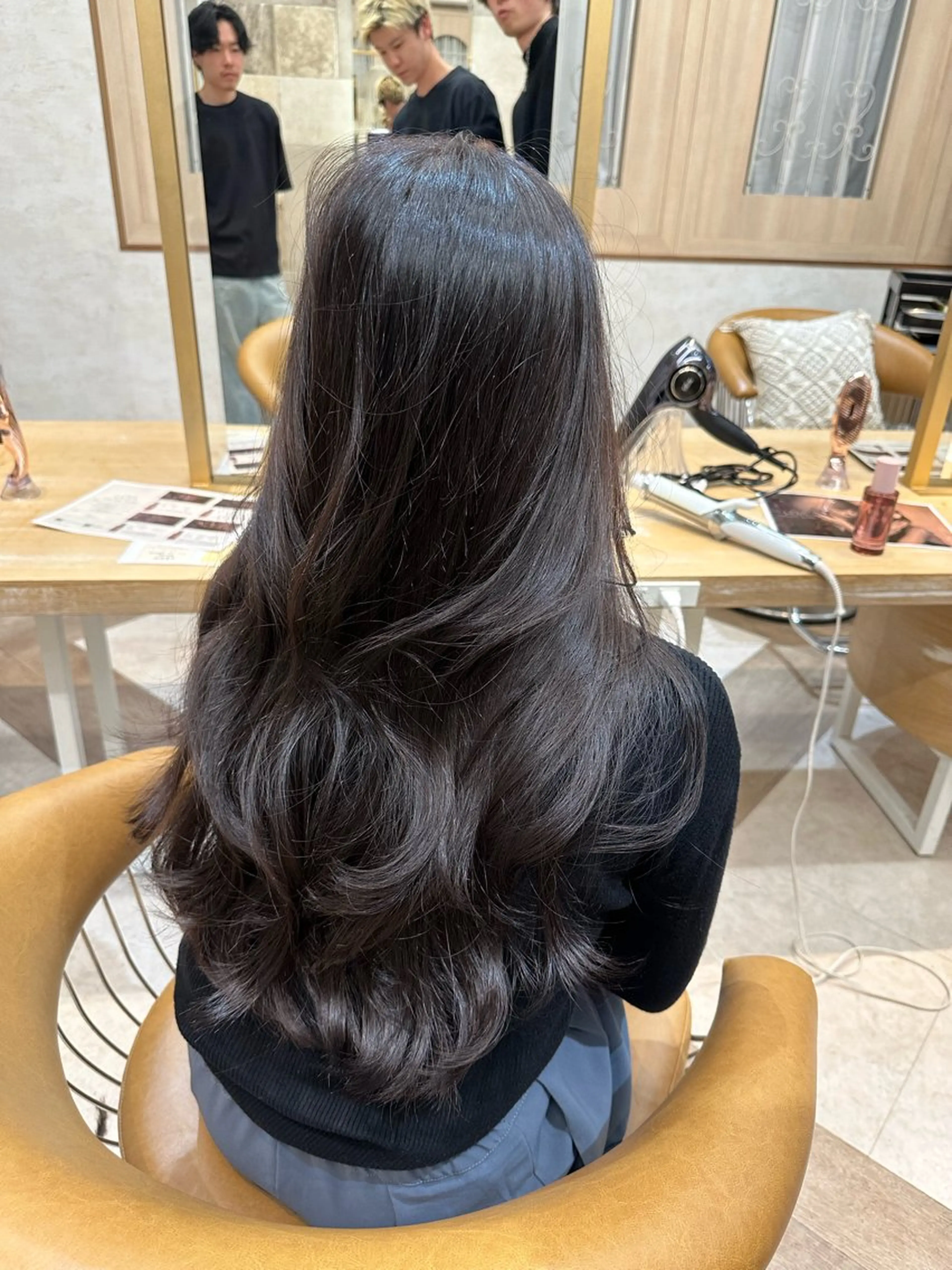 ロング カラー ヘアカラー トリートメント 荻野 峻輔/レイヤー /透明感カラーのヘアスタイル