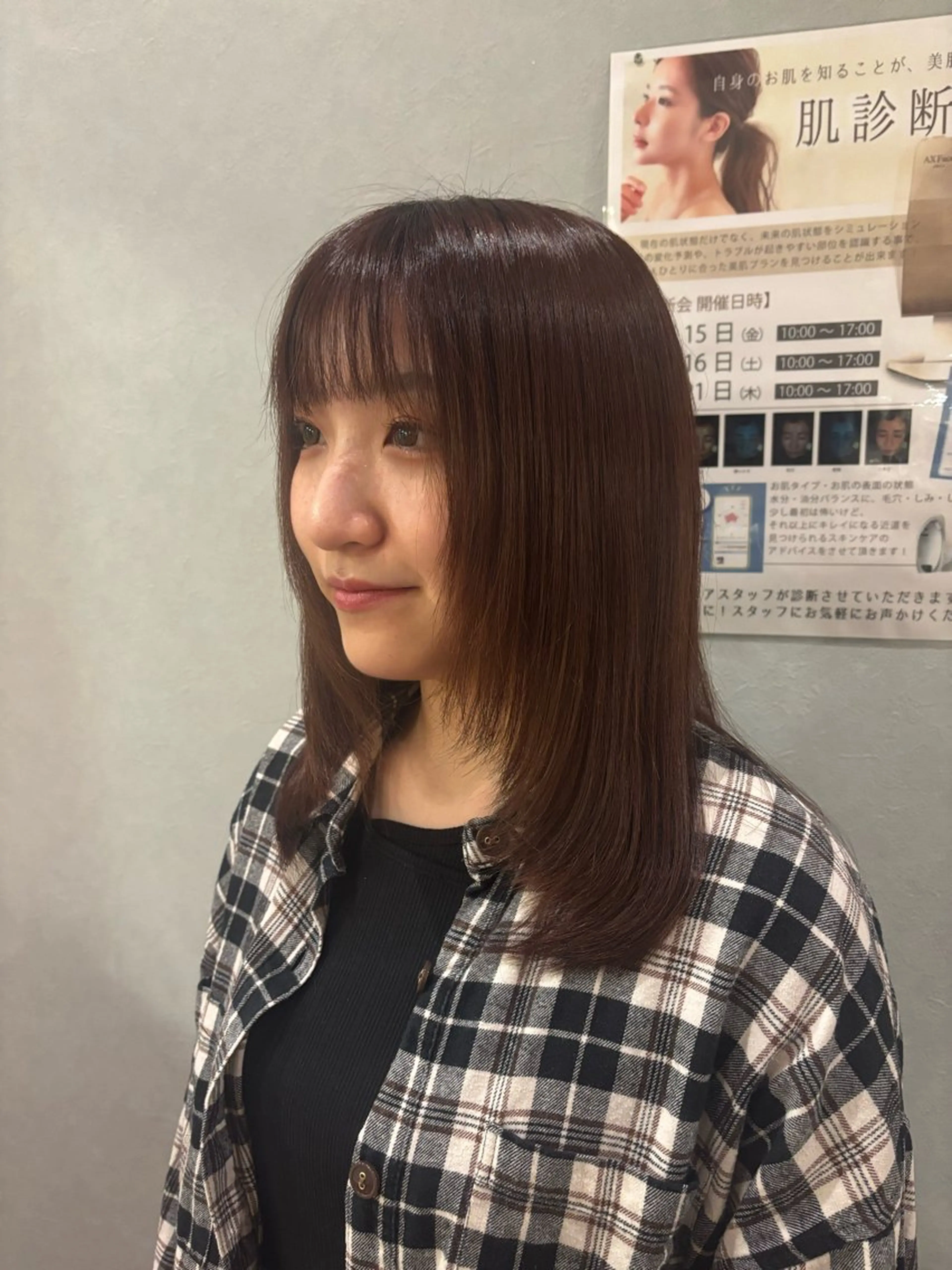 ミディアム レイヤーカット RUDDER 中山のヘアスタイル