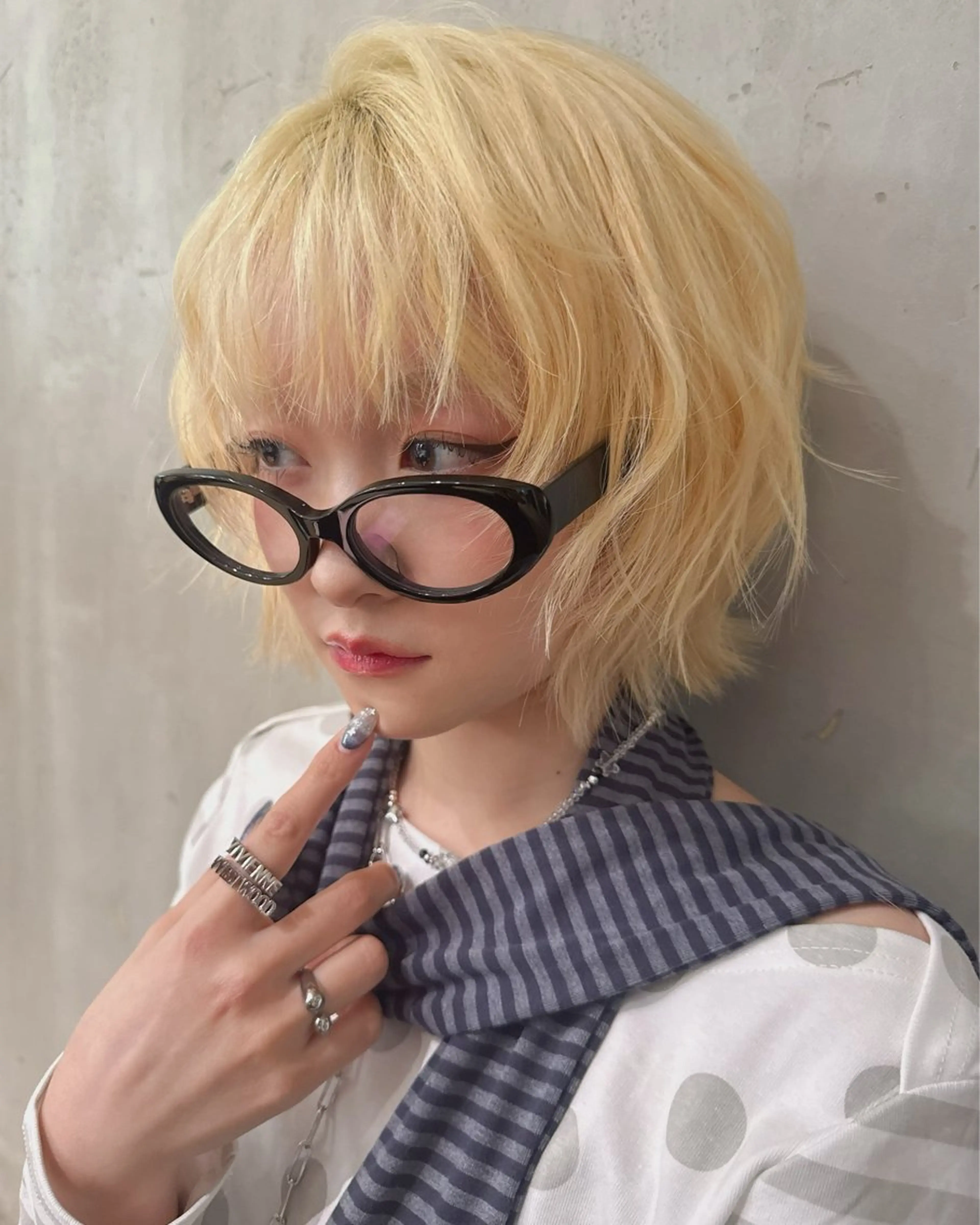 カラー 🎨ハイトーン レイヤーカットやまとのヘアスタイル