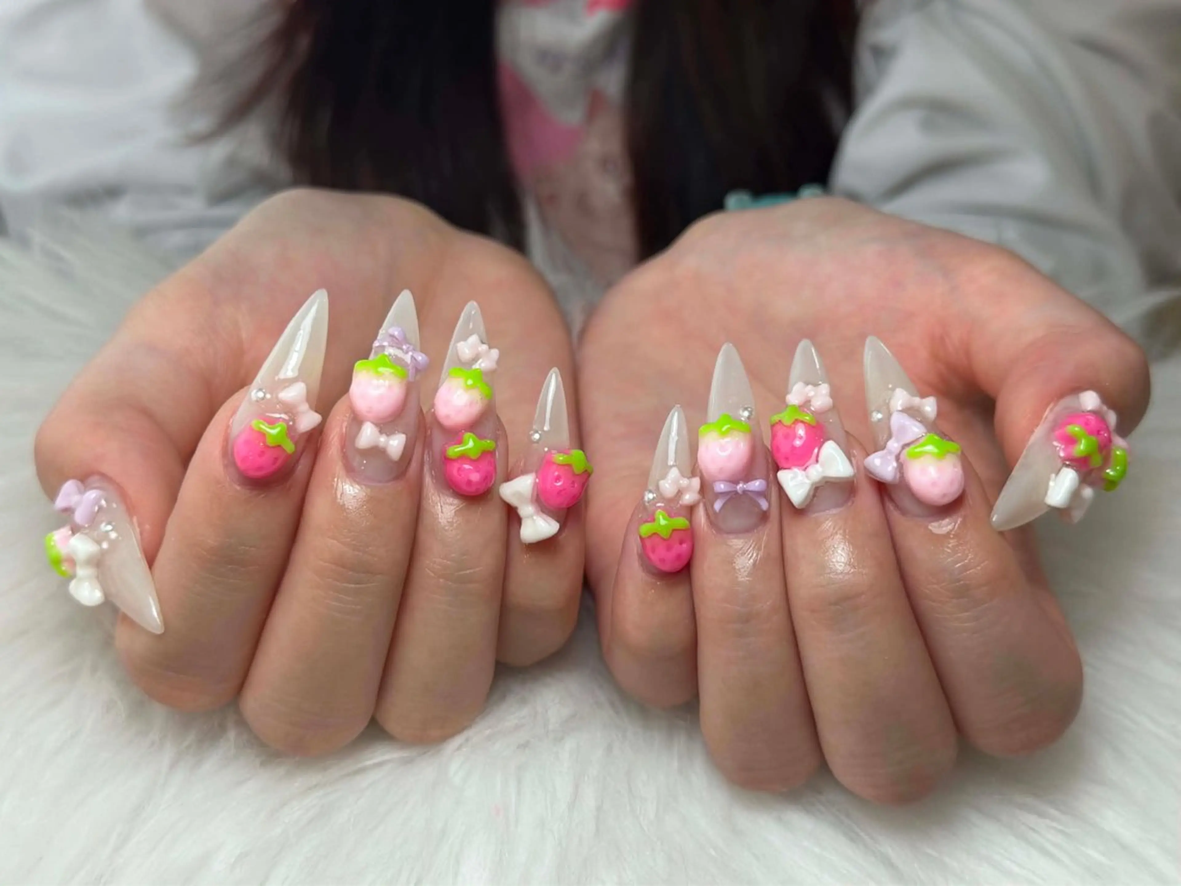 ネイル ハンドネイル NIE MoMoのネイルデザイン