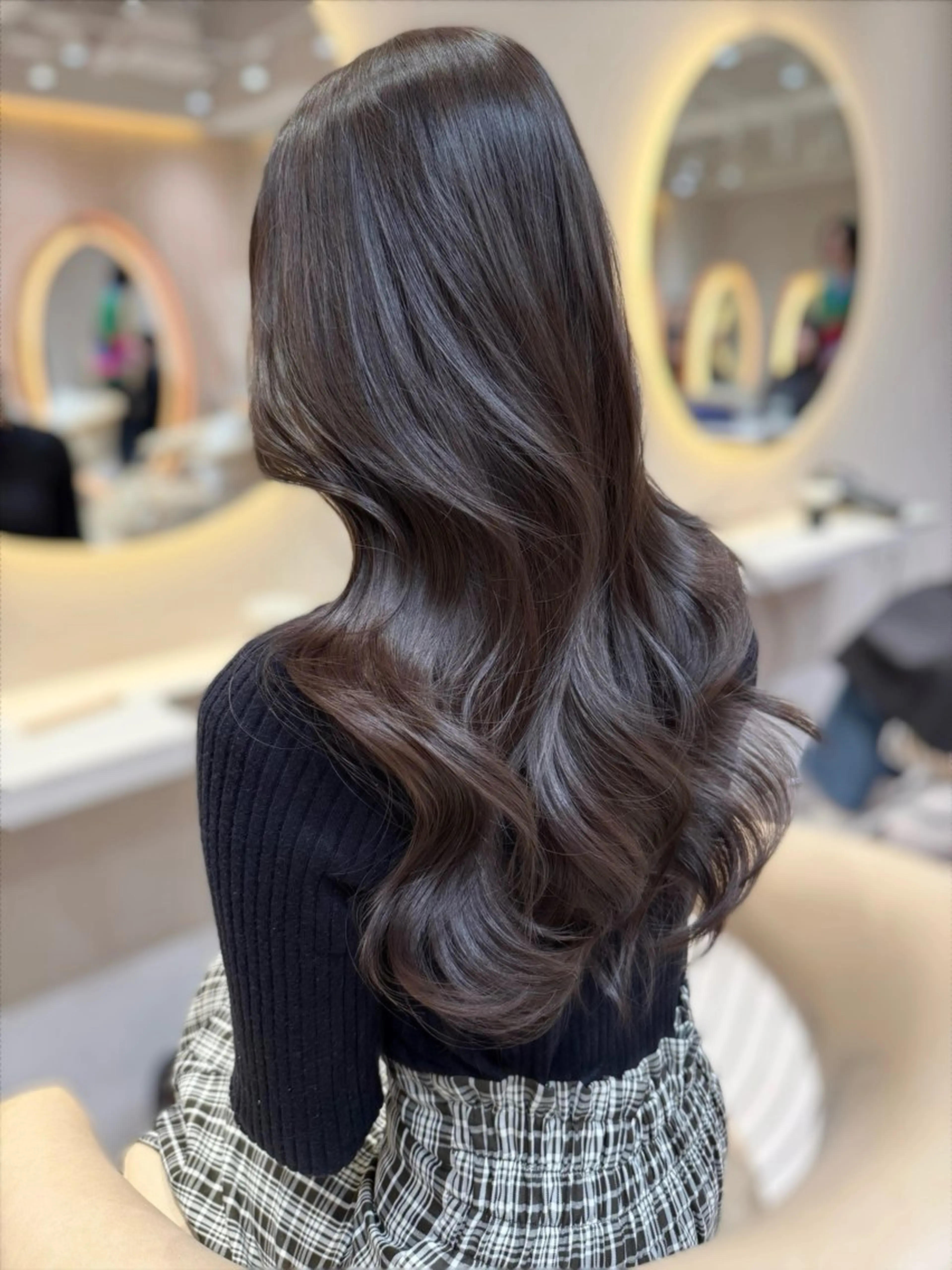 ロング カラー 透明感カラー🤎 中川智帆のヘアスタイル