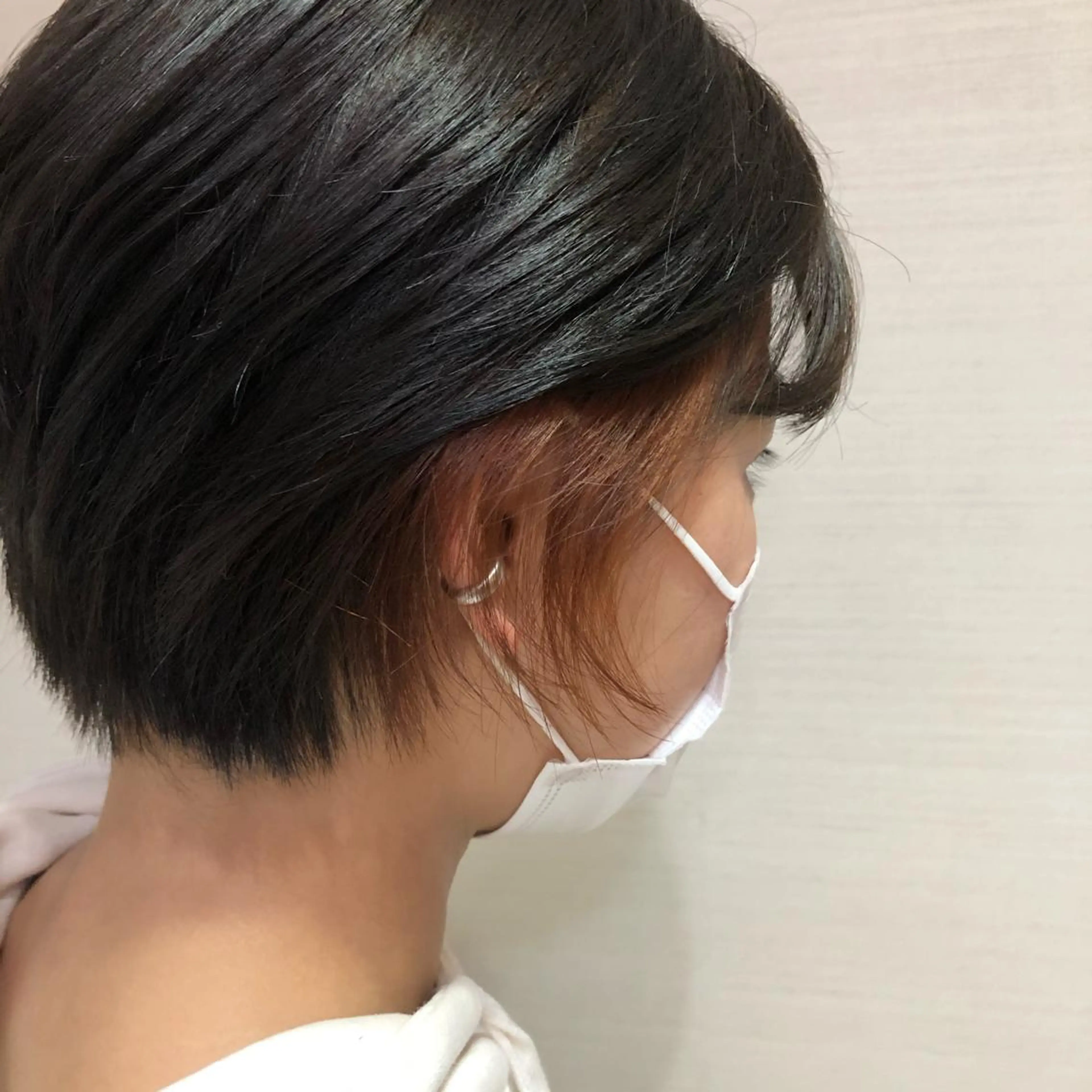 ショート カラー イヤリングカラー ヘアカラー カラー職人 なかもと たつひろのヘアスタイル