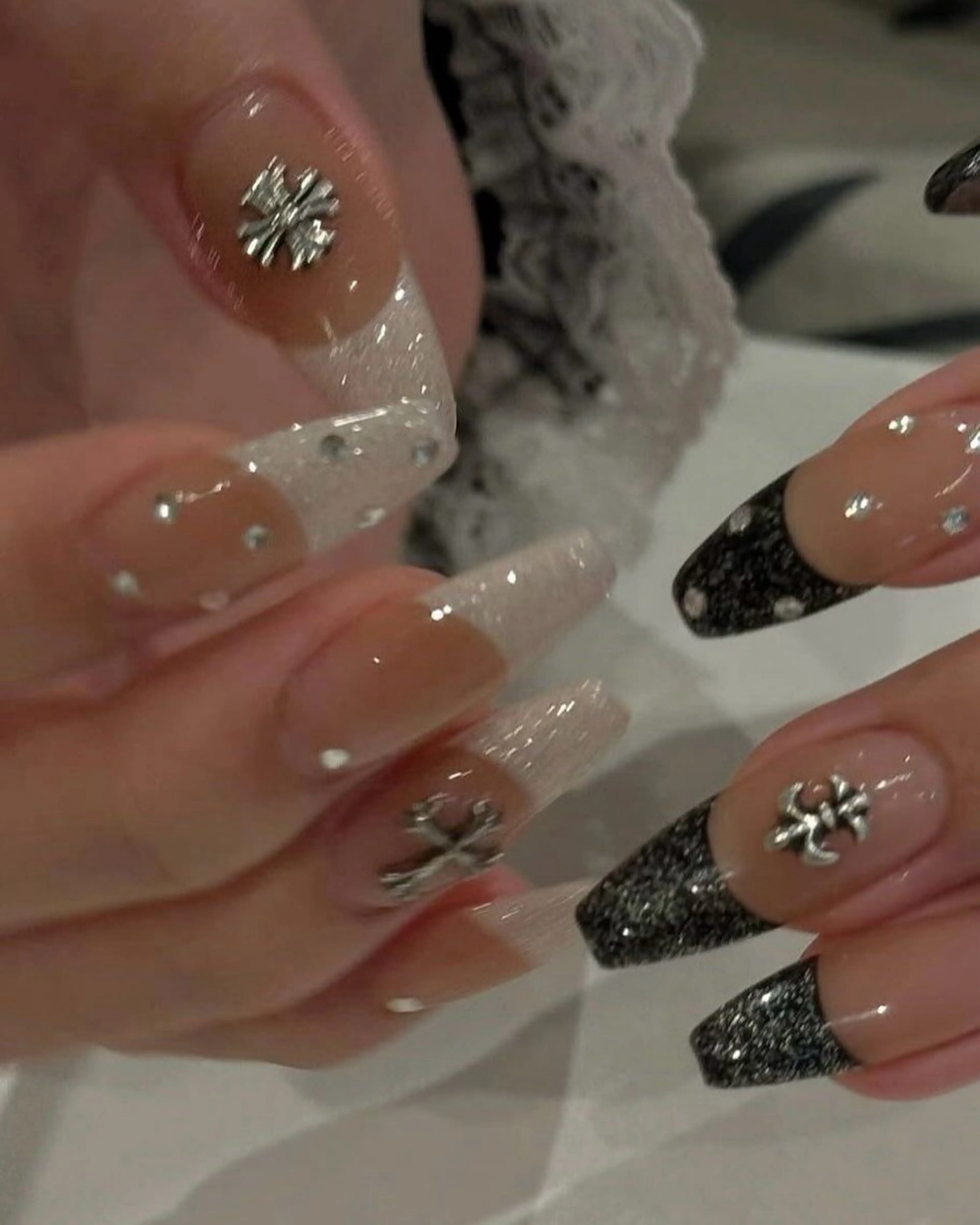 ネイル 韓国ネイル 持ち込み ニュアンスネイル ネイルチップ 冬ネイル LISA ANA.CHUOのネイルデザイン