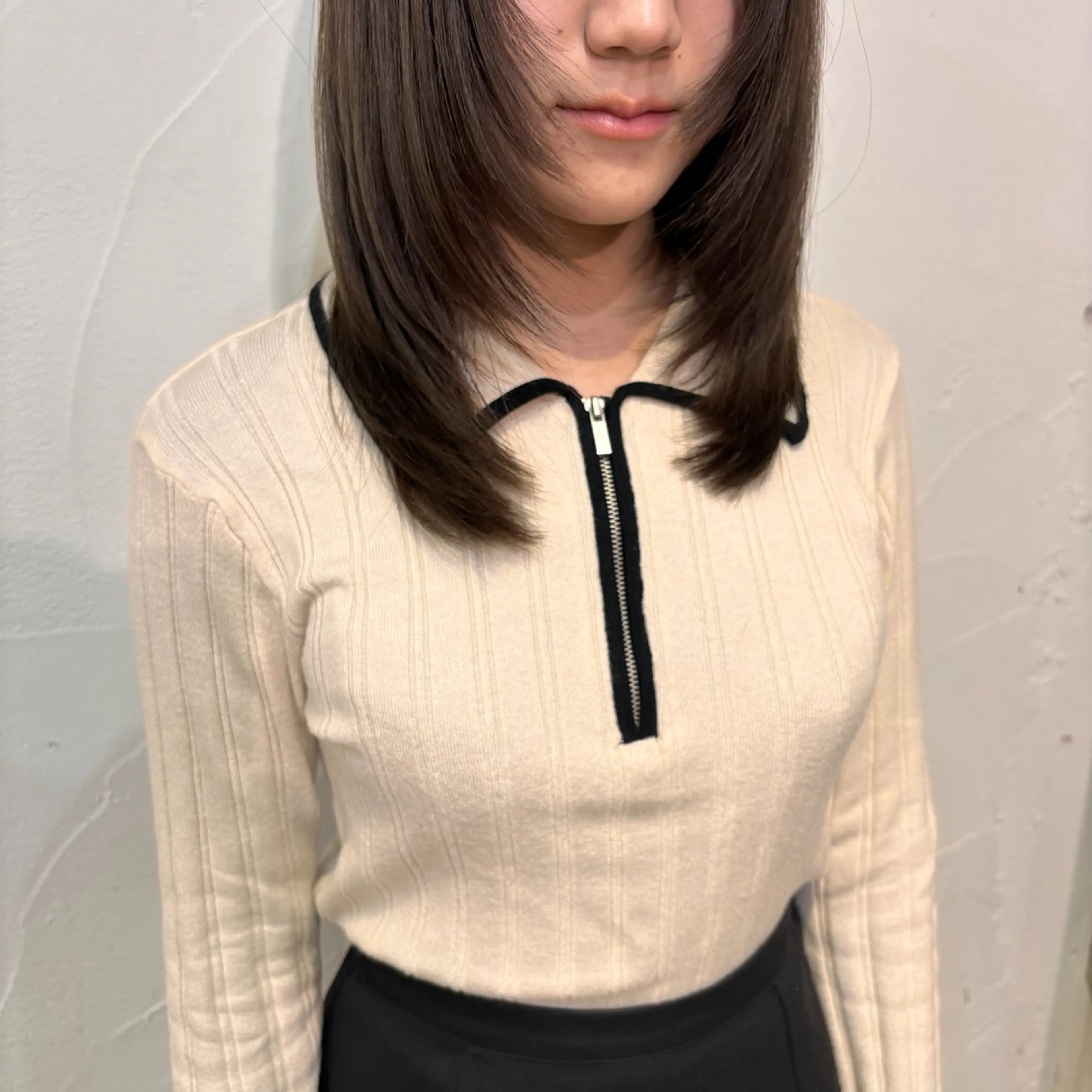 ミディアム 顔まわりレイヤー レイヤーカット 小顔ショート/透明感 カラー/チサトのヘアスタイル