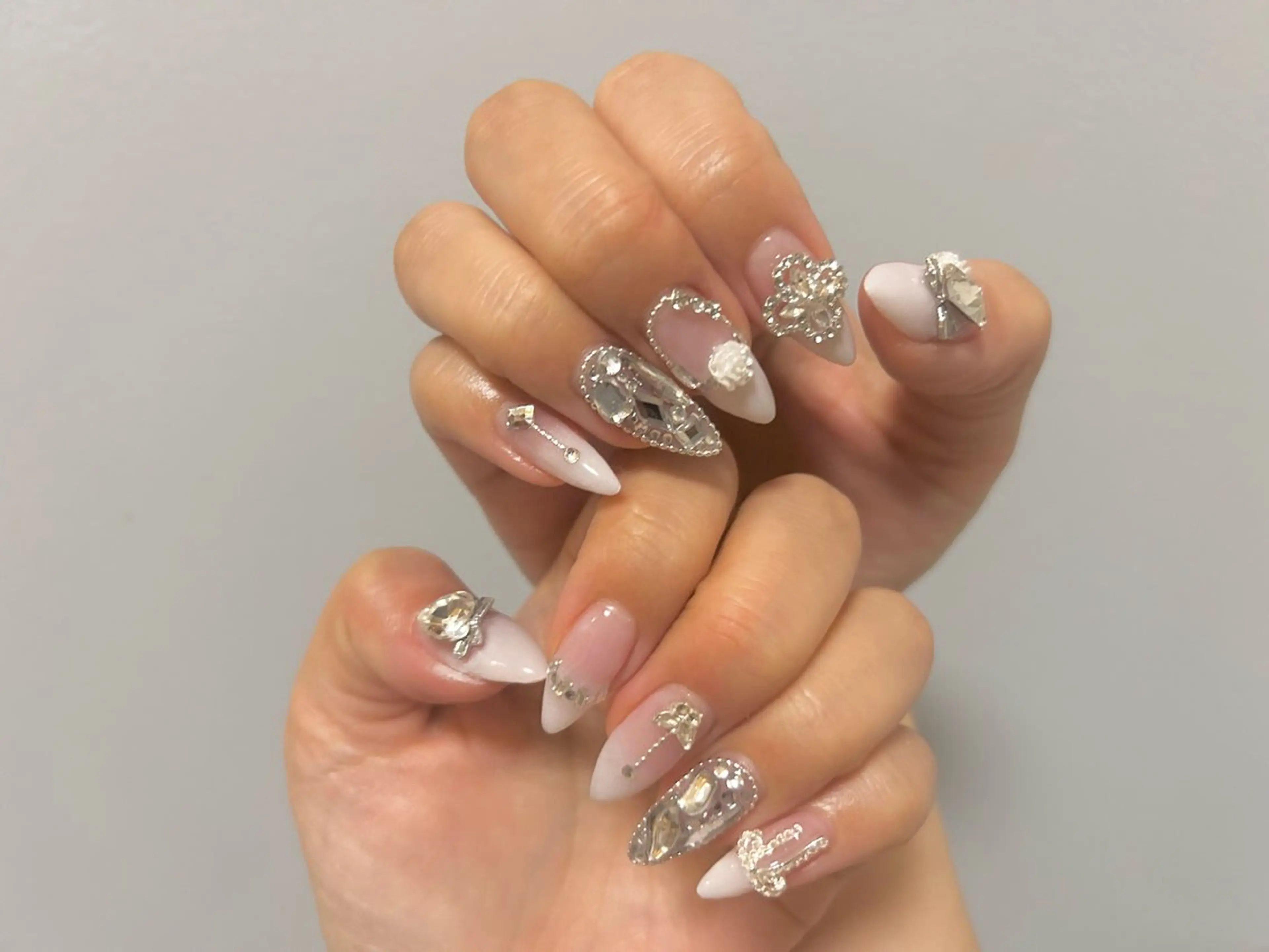 ネイル ワンホンネイル ハンドネイル MYu Beauty Salon YURIのネイルデザイン