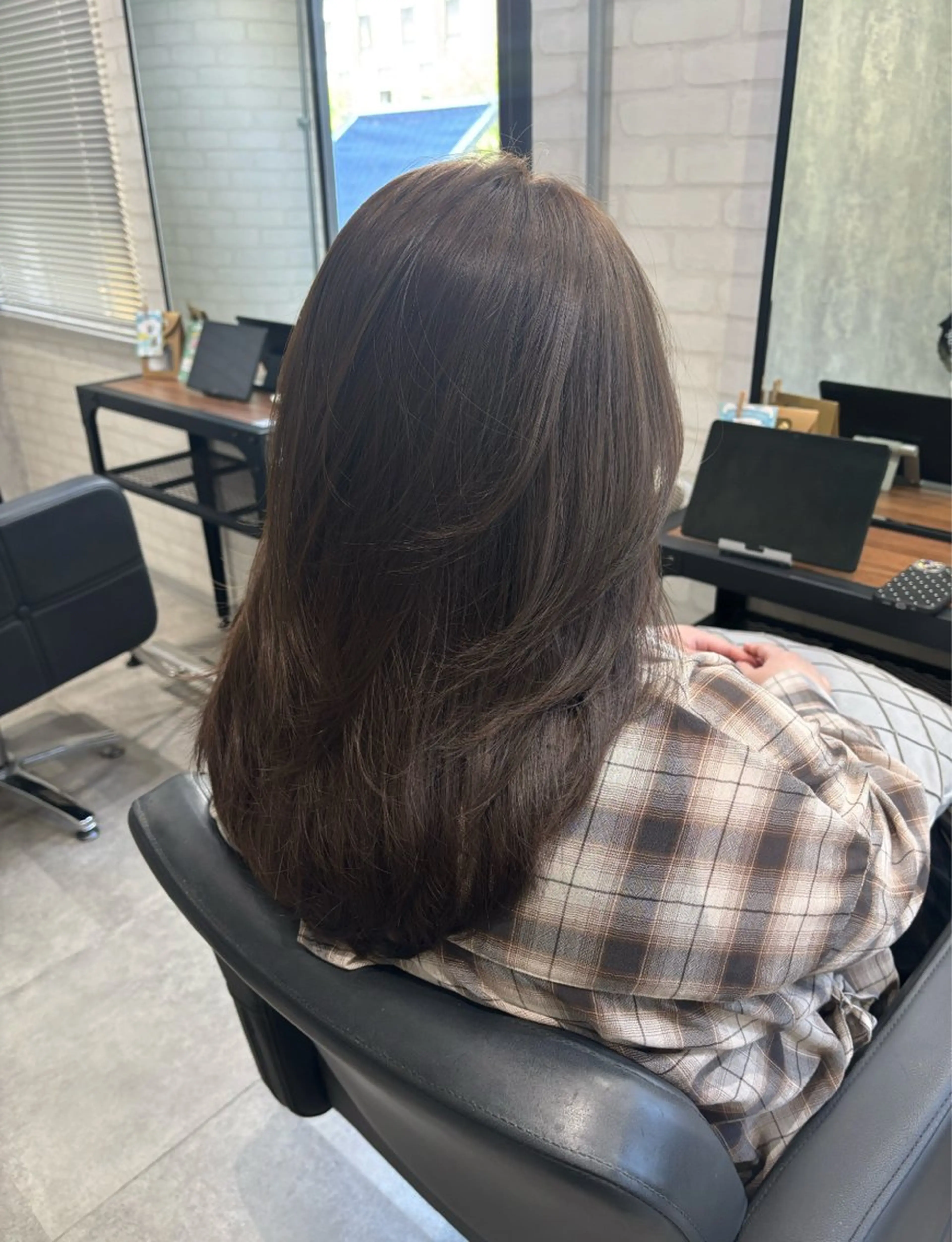セミロング カラー ヘアアレンジ カット ヘアカラー トリートメント kei/透明感カラー /ベージュ/インナーのヘアスタイル