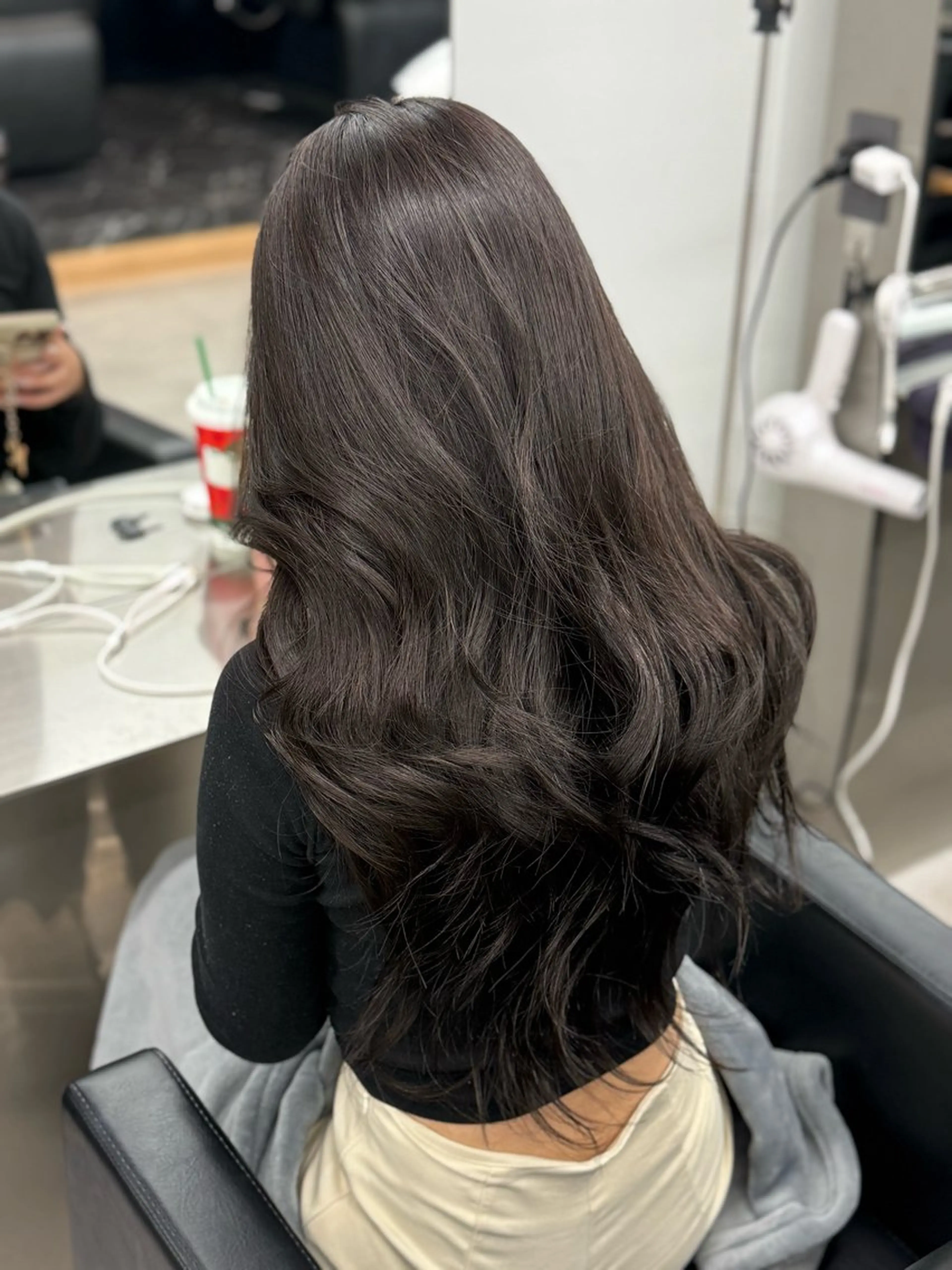 ロング カラー シールエクステ ブリーチ ダブルカラー ハイトーンカラー ブリーチなしカラー lapis福岡天神 まいのヘアスタイル