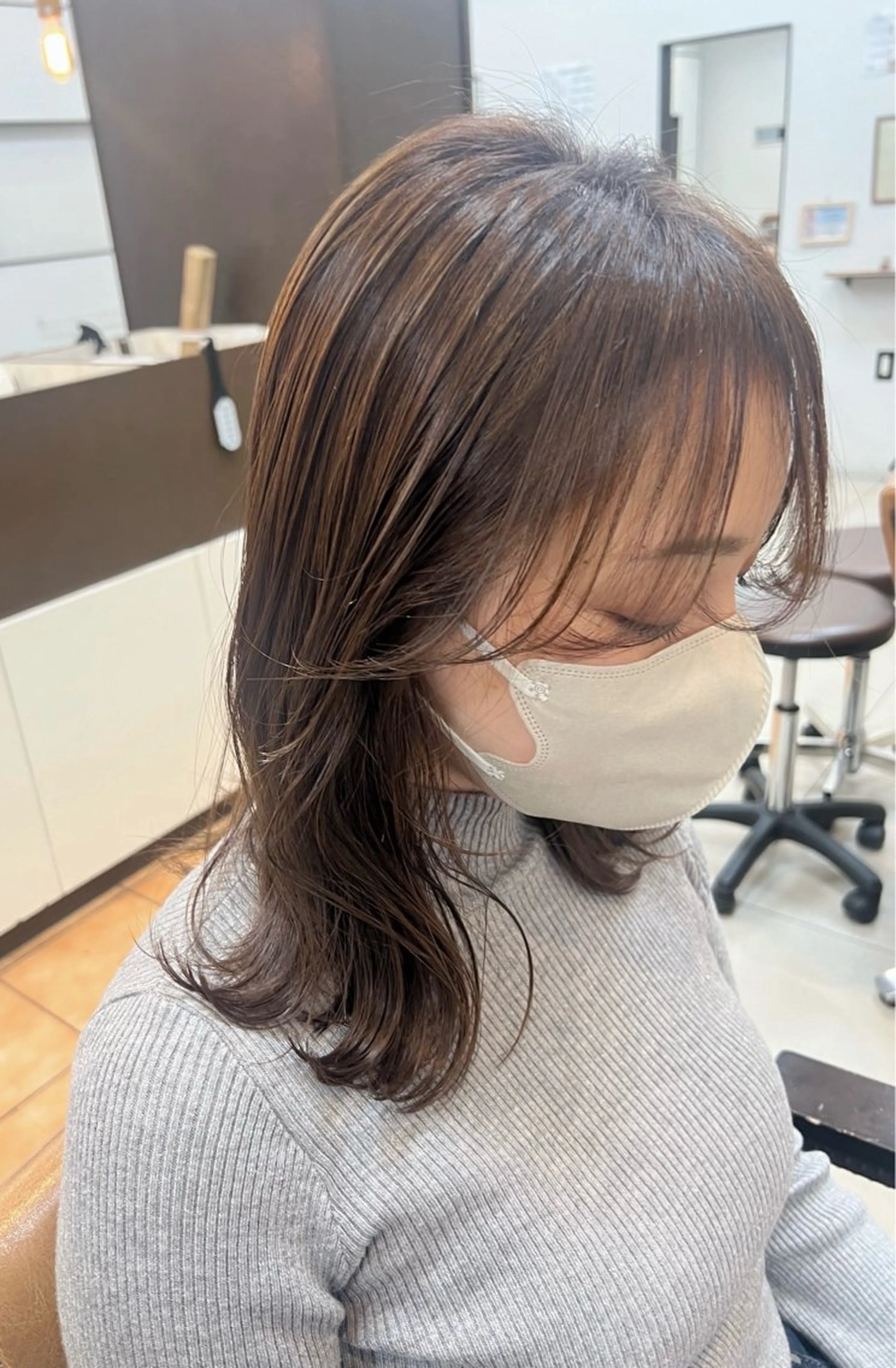 ミディアム 顔まわりレイヤー レイヤーカット カット トリートメント 頭皮×髪質改善 透明感カラー💎中村のヘアスタイル