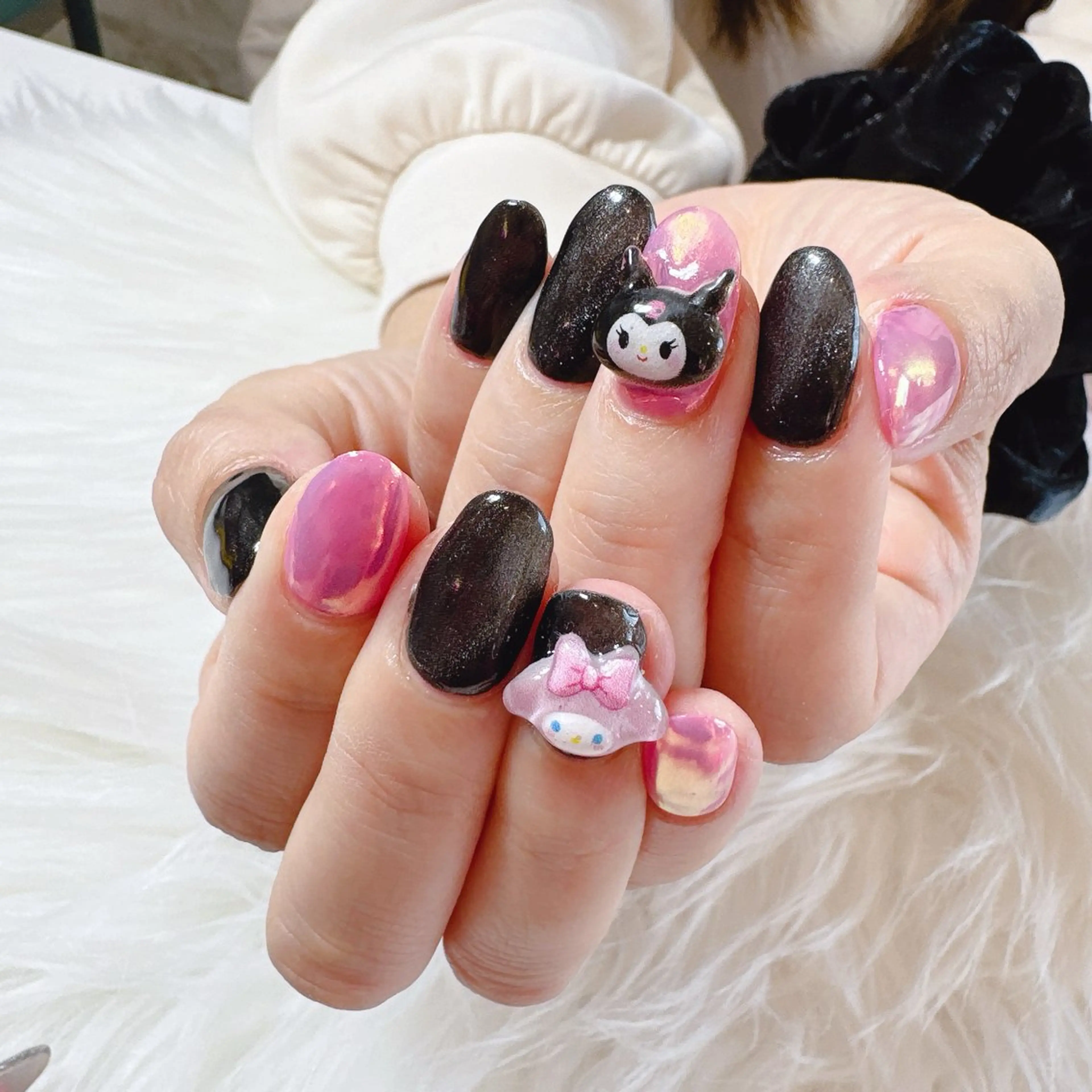 ネイル ミラーネイル ピンク MignonReve ☺︎MIYUのネイルデザイン