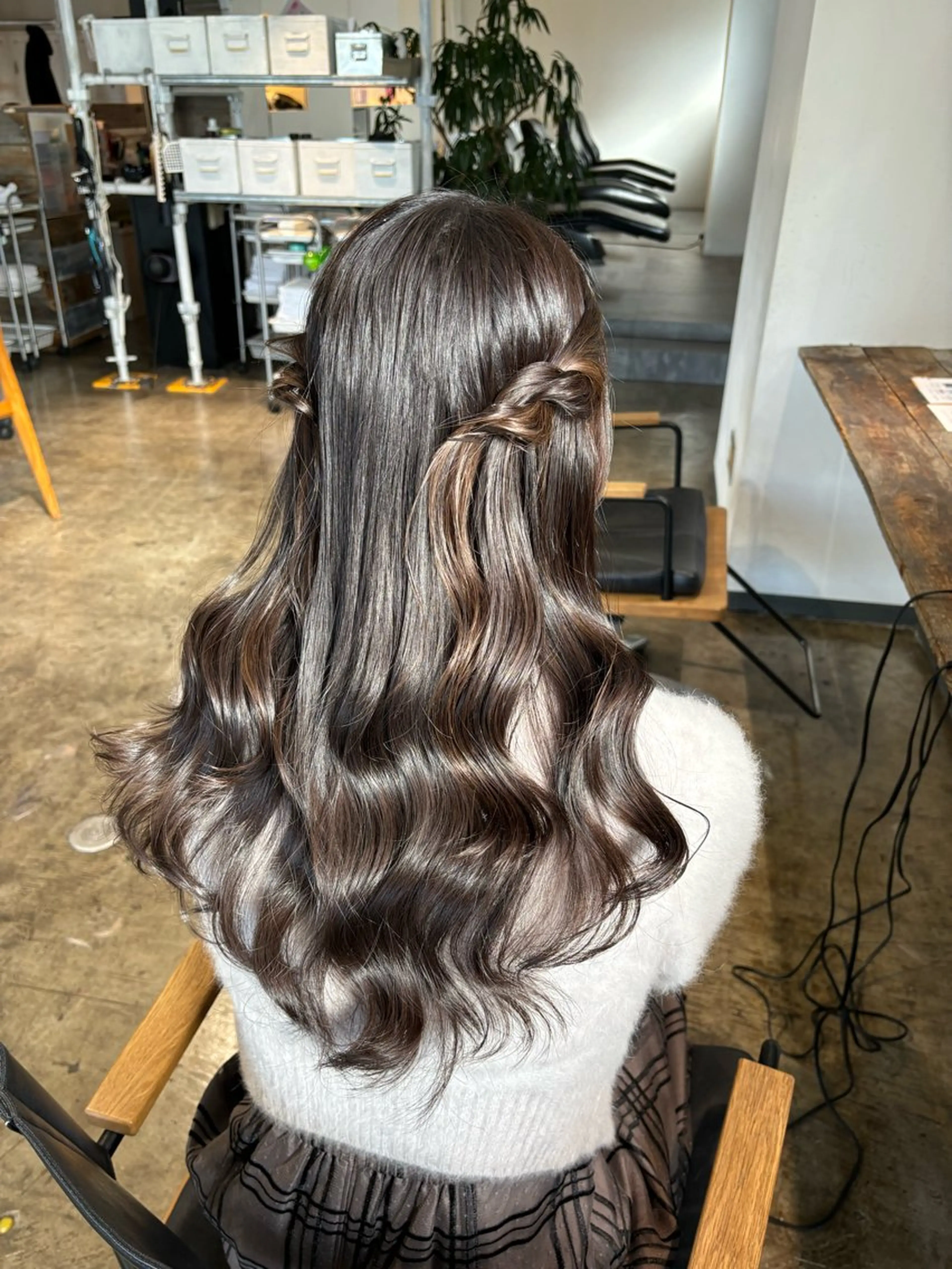 ロング 💫miyu💫デザ インカラー/アレンジのヘアスタイル