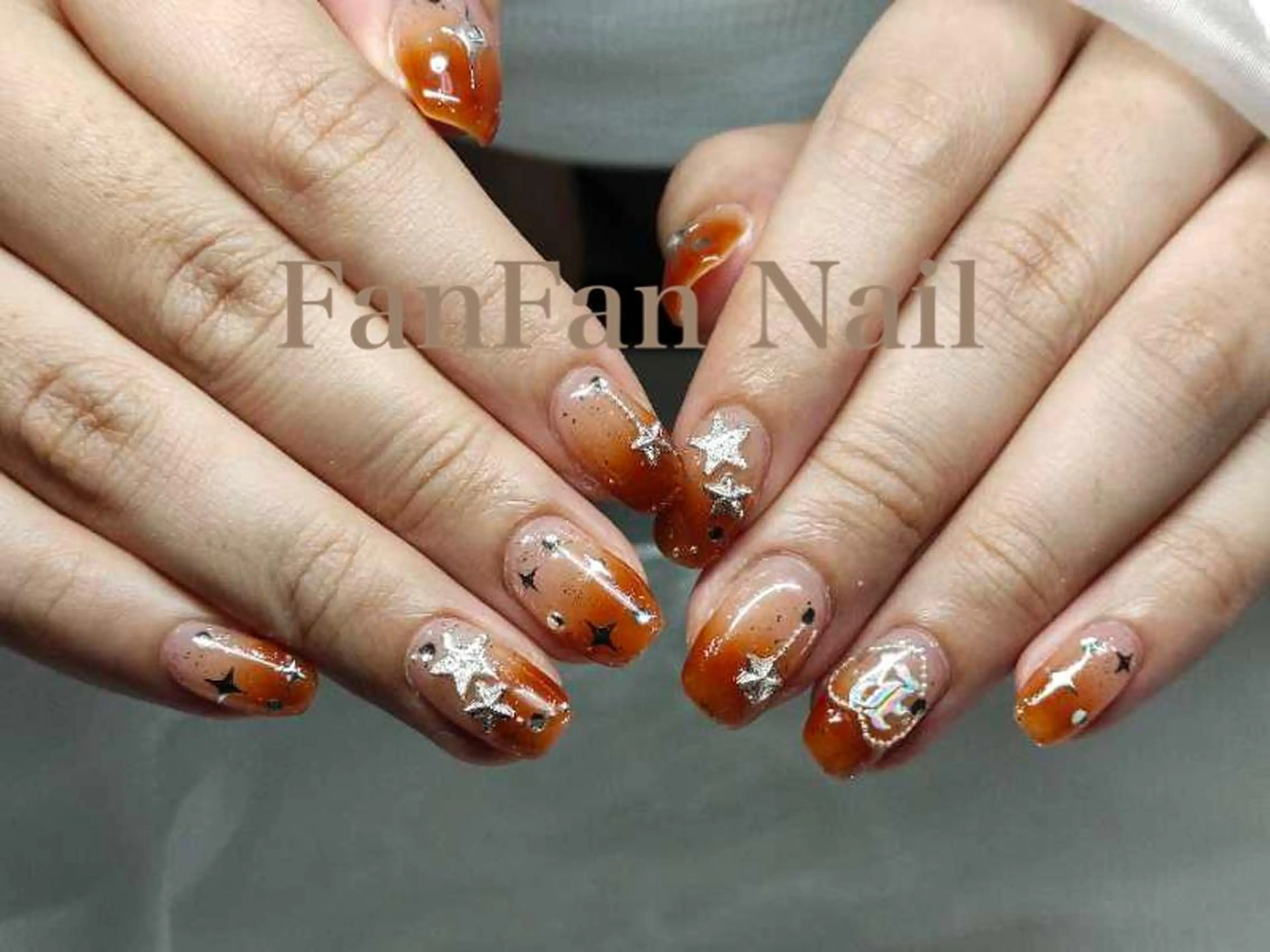 ネイル アートネイル オーロラネイル ガーリー キラキラネイル 韓国ネイル Fanfan  長さ出し専門のネイルデザイン