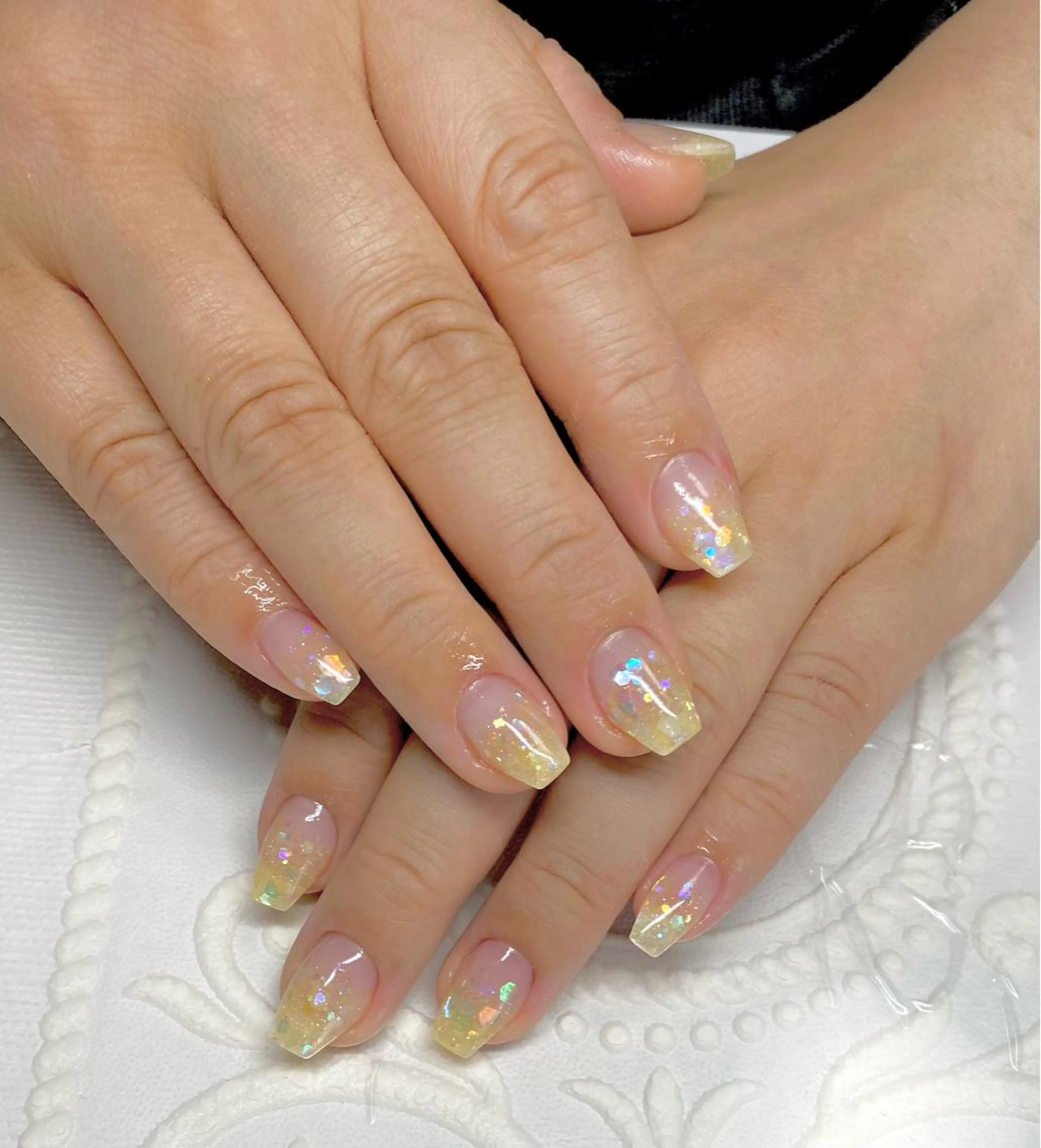 ショート ネイル イエローカラー ホログラムネイル パステルネイル 黄色 ハンドネイル LUNE NAILのその他イメージ