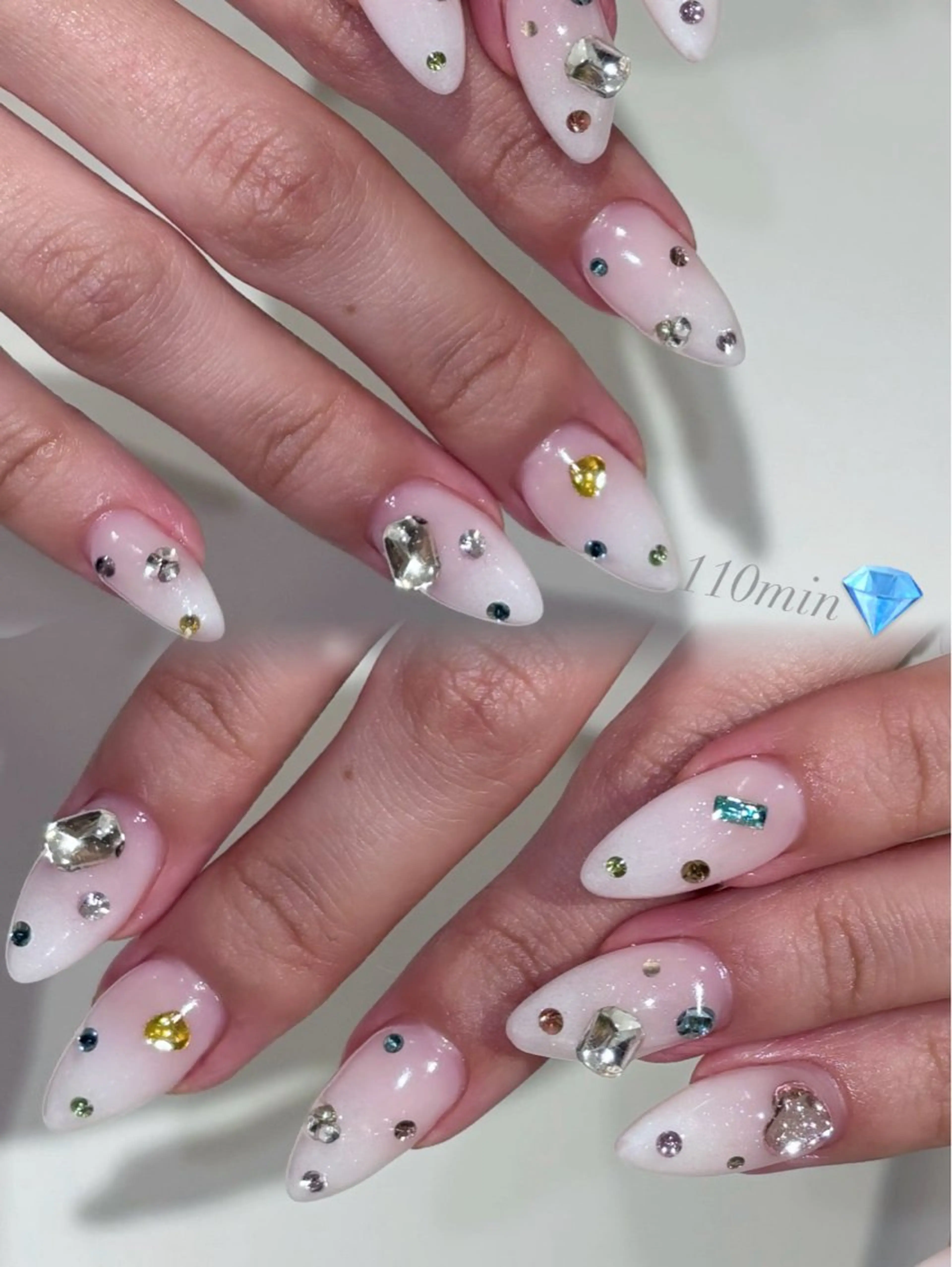 ネイル ハンドネイル ︎✧韓国/ワンホン myu︎✧のネイルデザイン