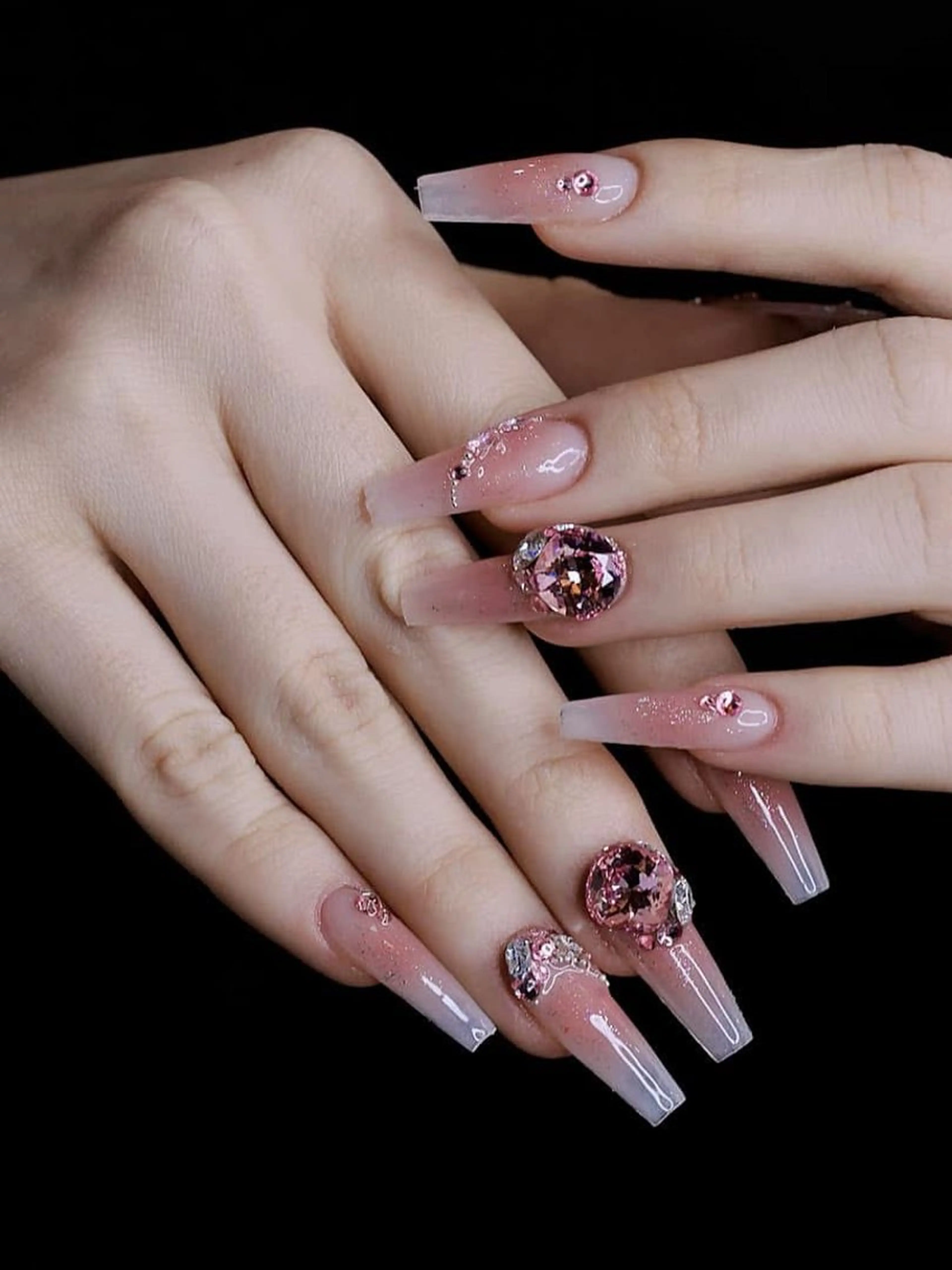 ネイル ハンドネイル zunbee nail所属・ZUNBEE Nailのネイルデザイン