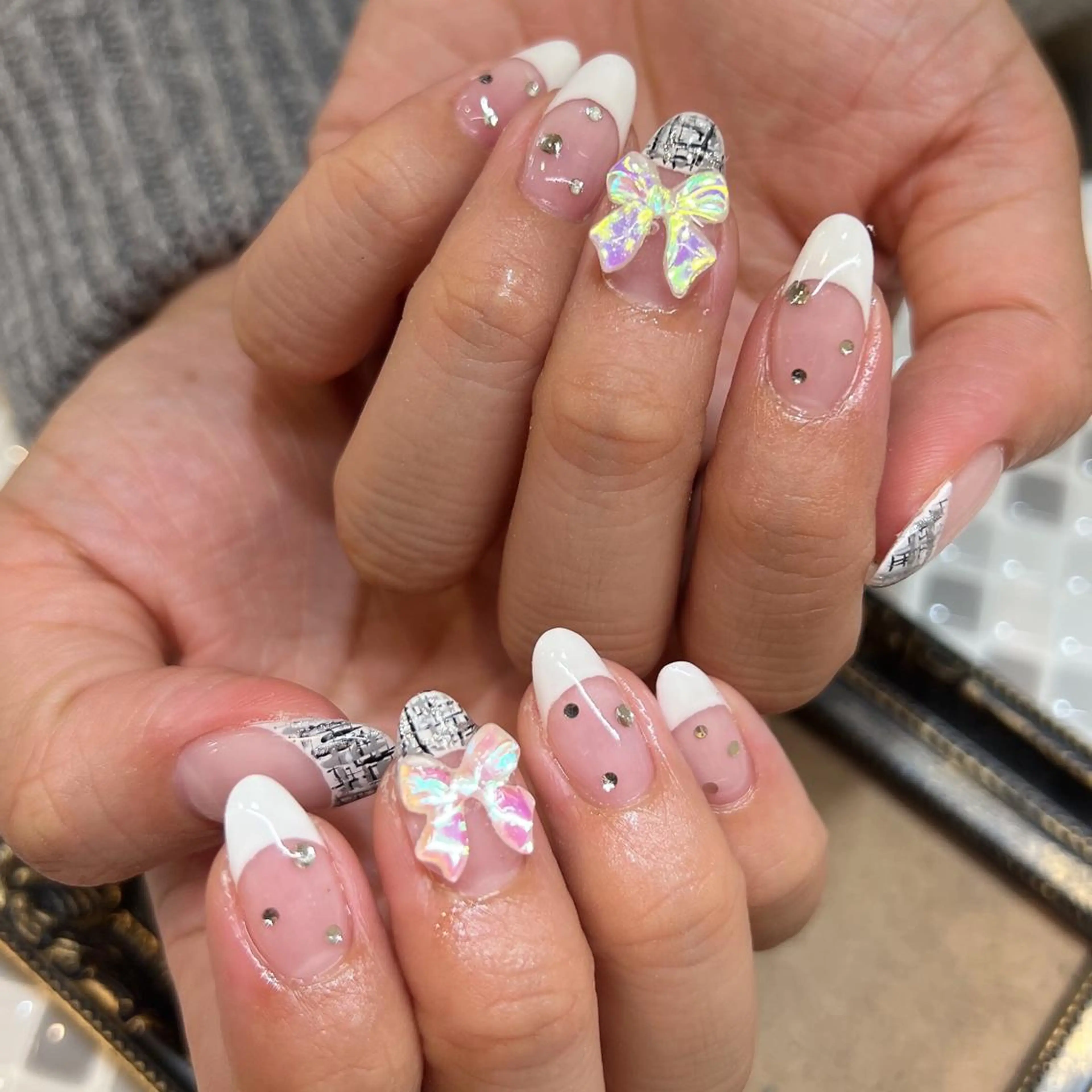 ネイル リボン nailist yuiのネイルデザイン