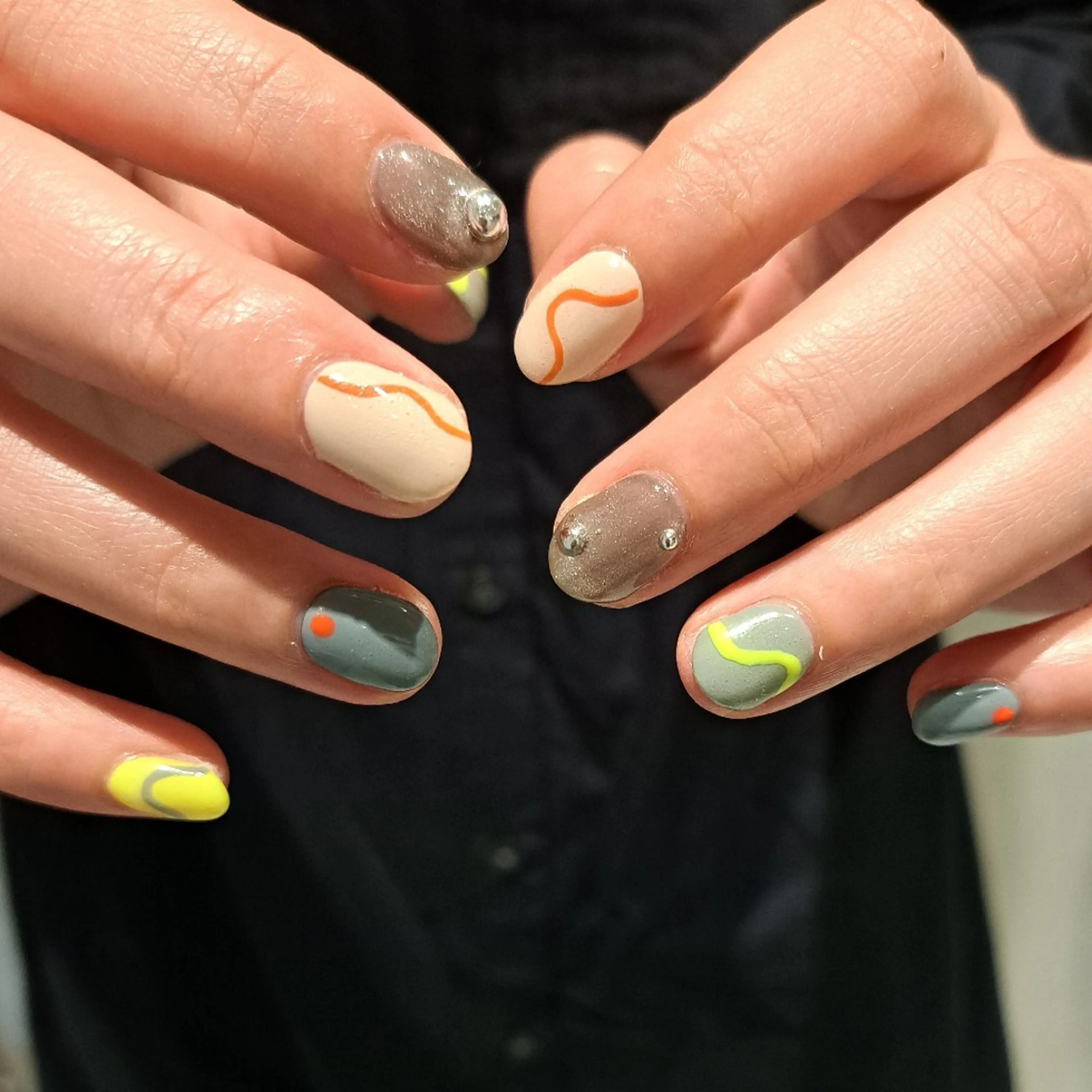 ネイル アートネイル ジェルネイル マグネットネイル 持ち込み ハンドネイル Nail mood デザイン持ち込みokのネイルデザイン