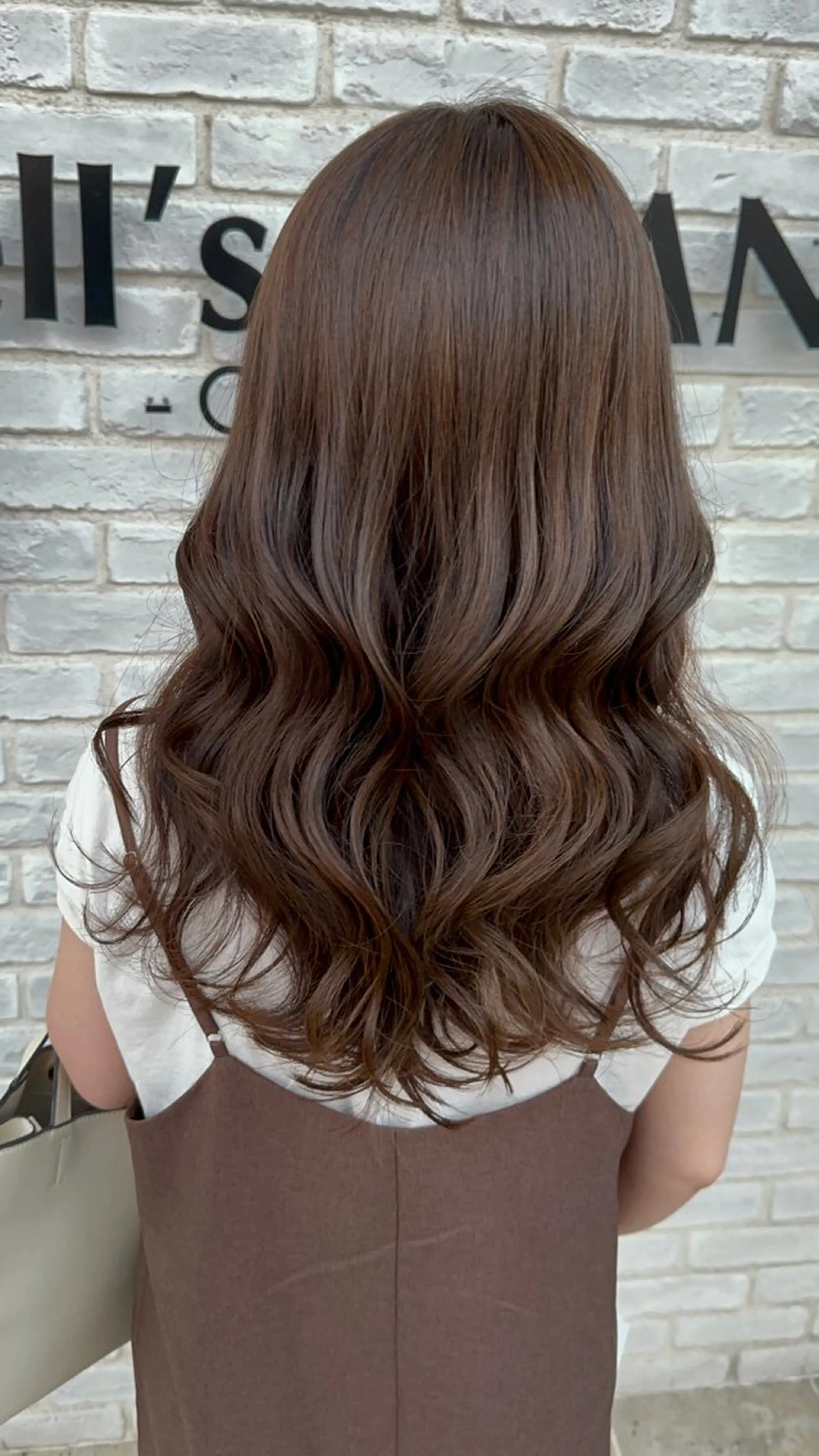 ロング Well's TAIGAのヘアスタイル