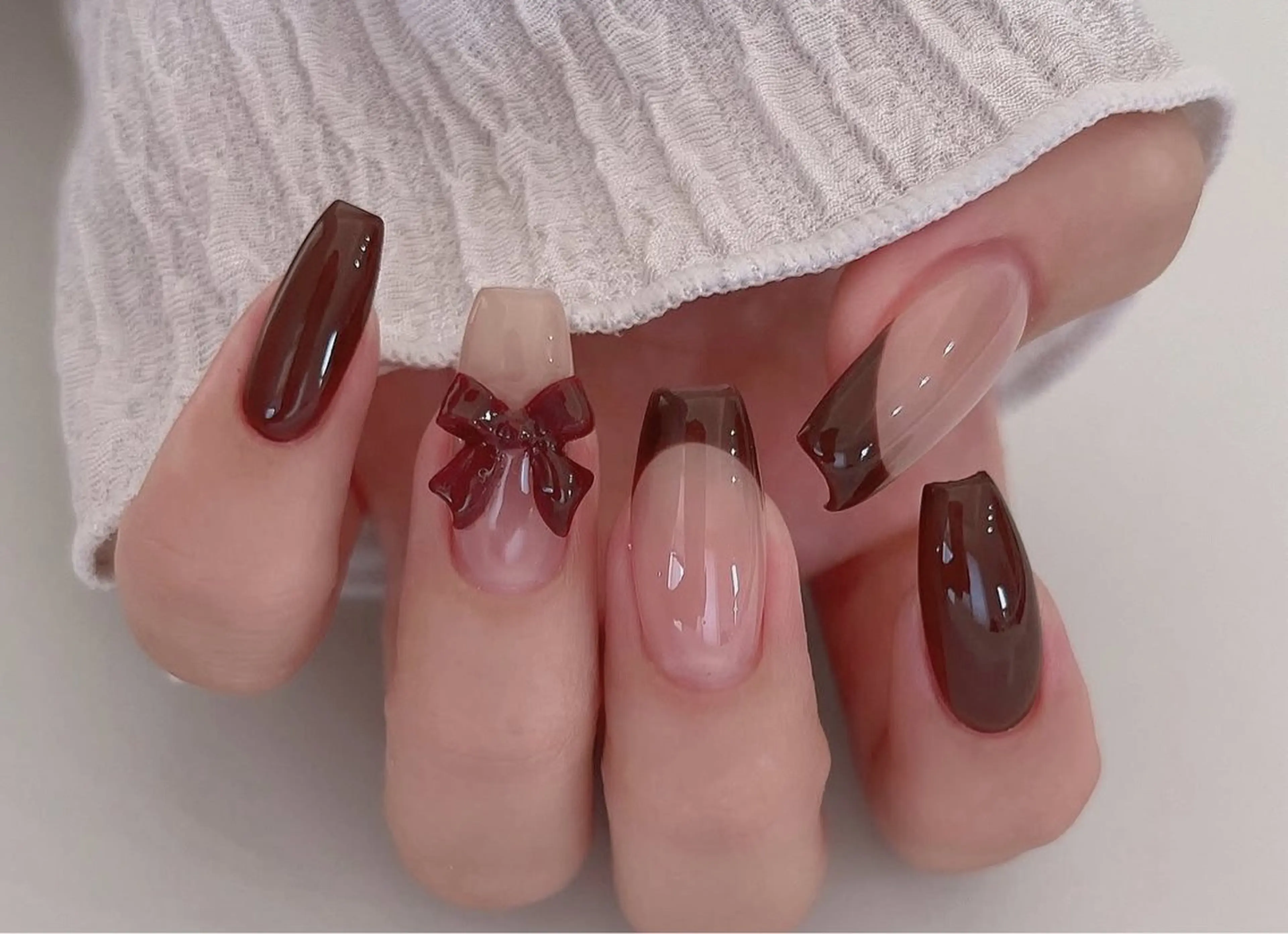 ネイル フレンチネイル ジェルネイル ハロウィン キラキラネイル 韓国ネイル H.baby Nail Salonのネイルデザイン