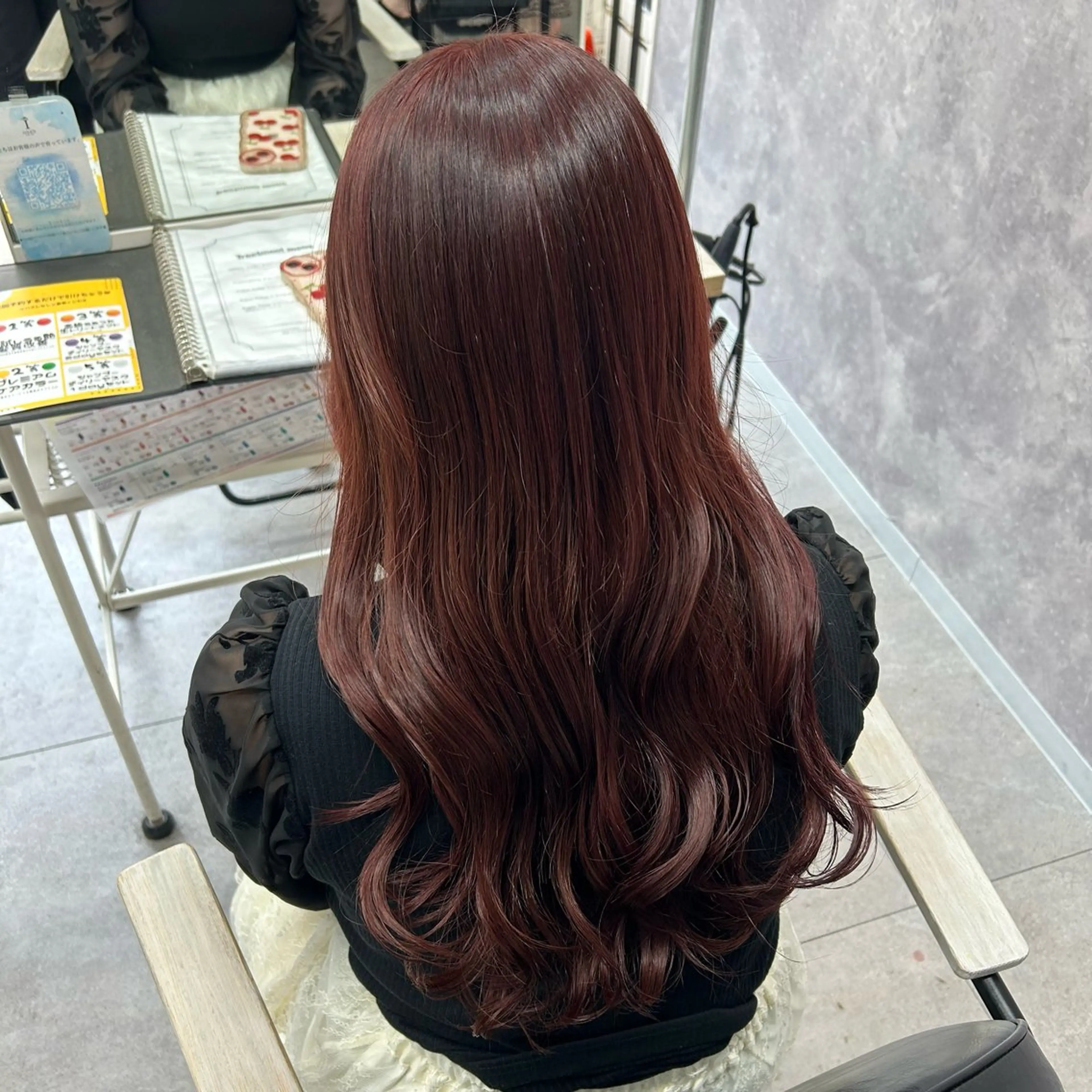 ロング カラー ヘアカラー トリートメント 暖色カラー🪷 オタク美容師🎶のヘアスタイル