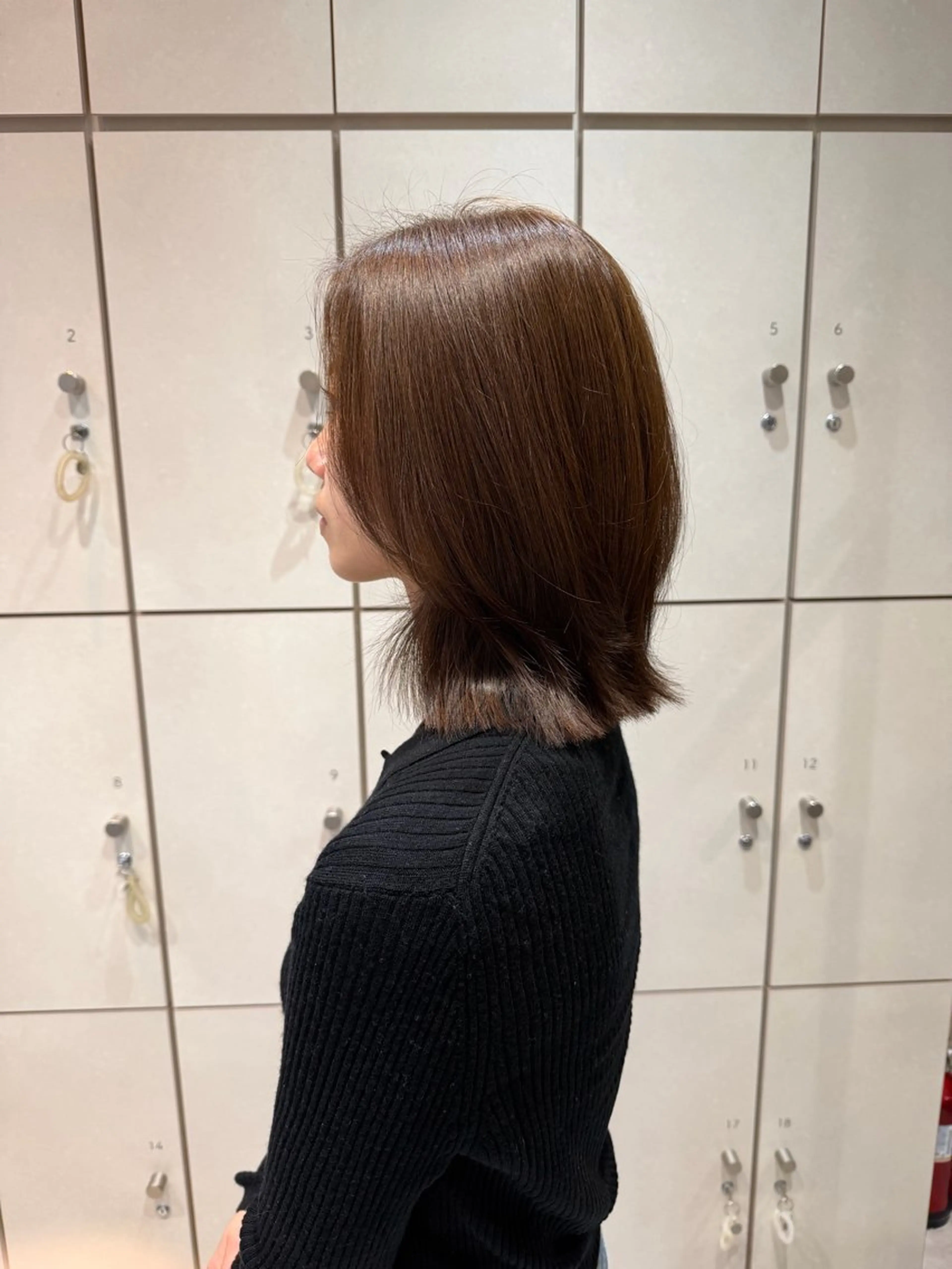 ミディアム カラー ベージュカラー オリーブベージュ くびれヘア カット ヘアカラー トリートメント 吉川沙知 /ナチュラルカラーのヘアスタイル