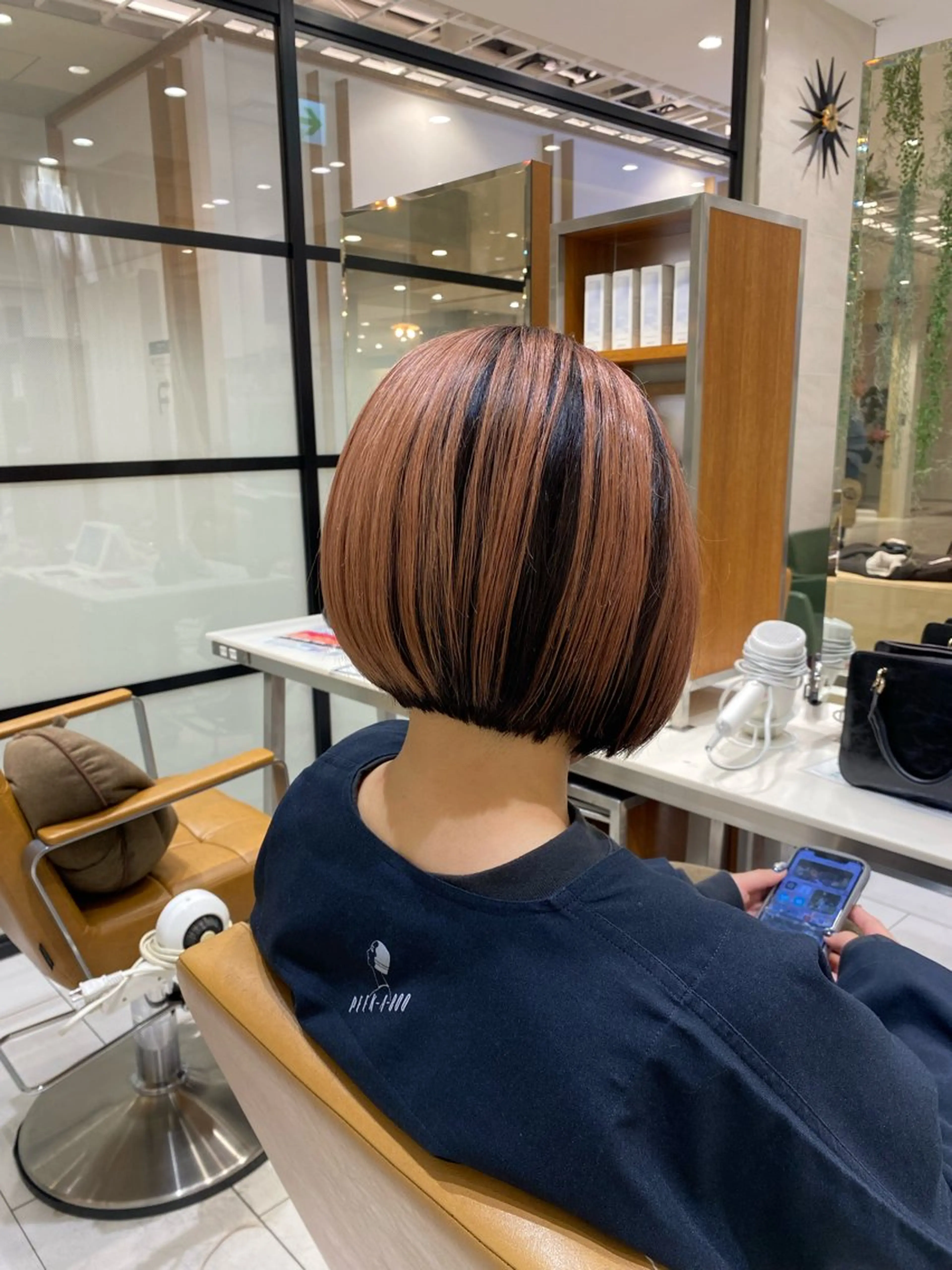 ショート カラー ブリーチ ボブ 新宿/髪質改善/ レイヤー/サカキのヘアスタイル