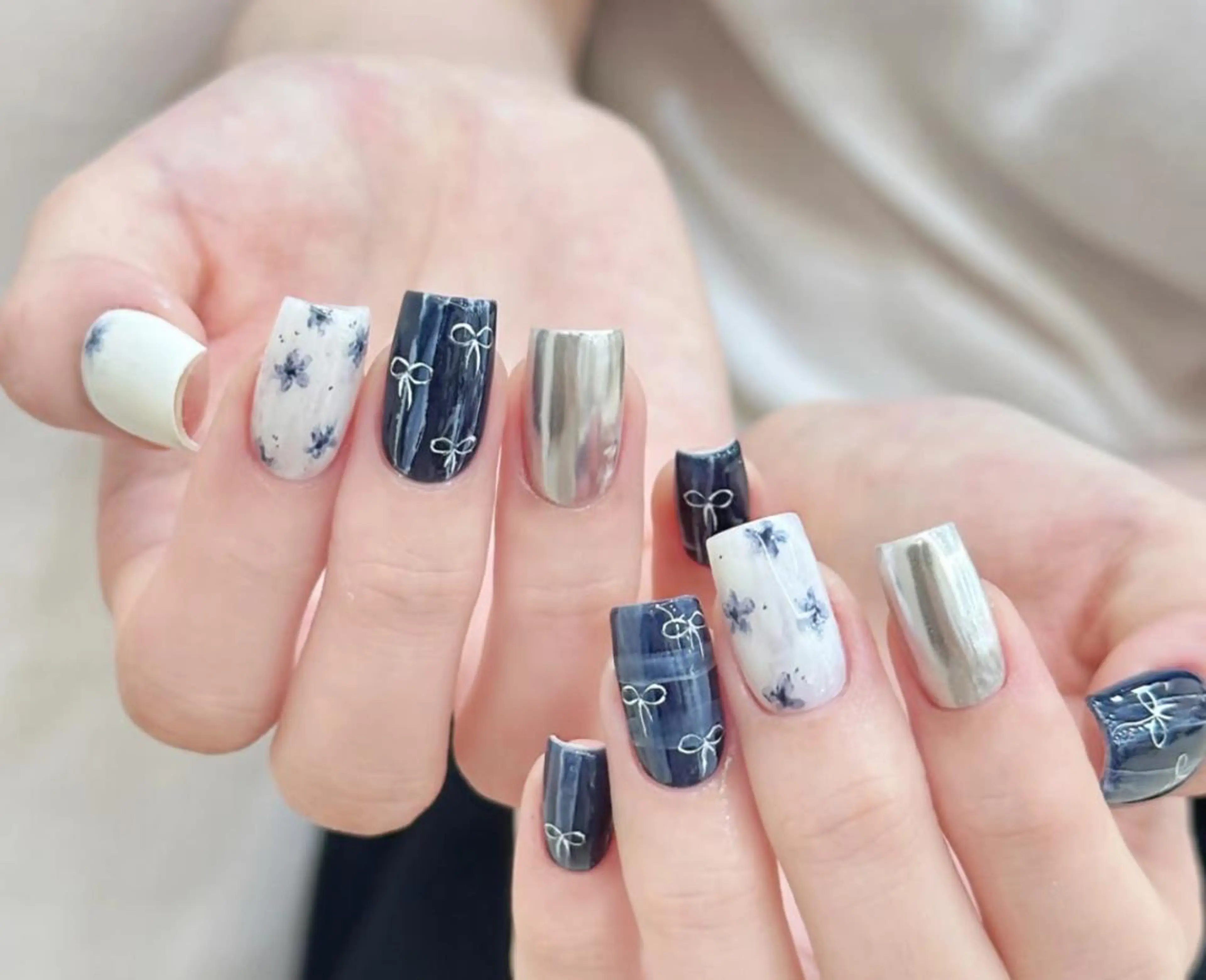 ネイル ハンドネイル 🎀 KiKi_nailのネイルデザイン