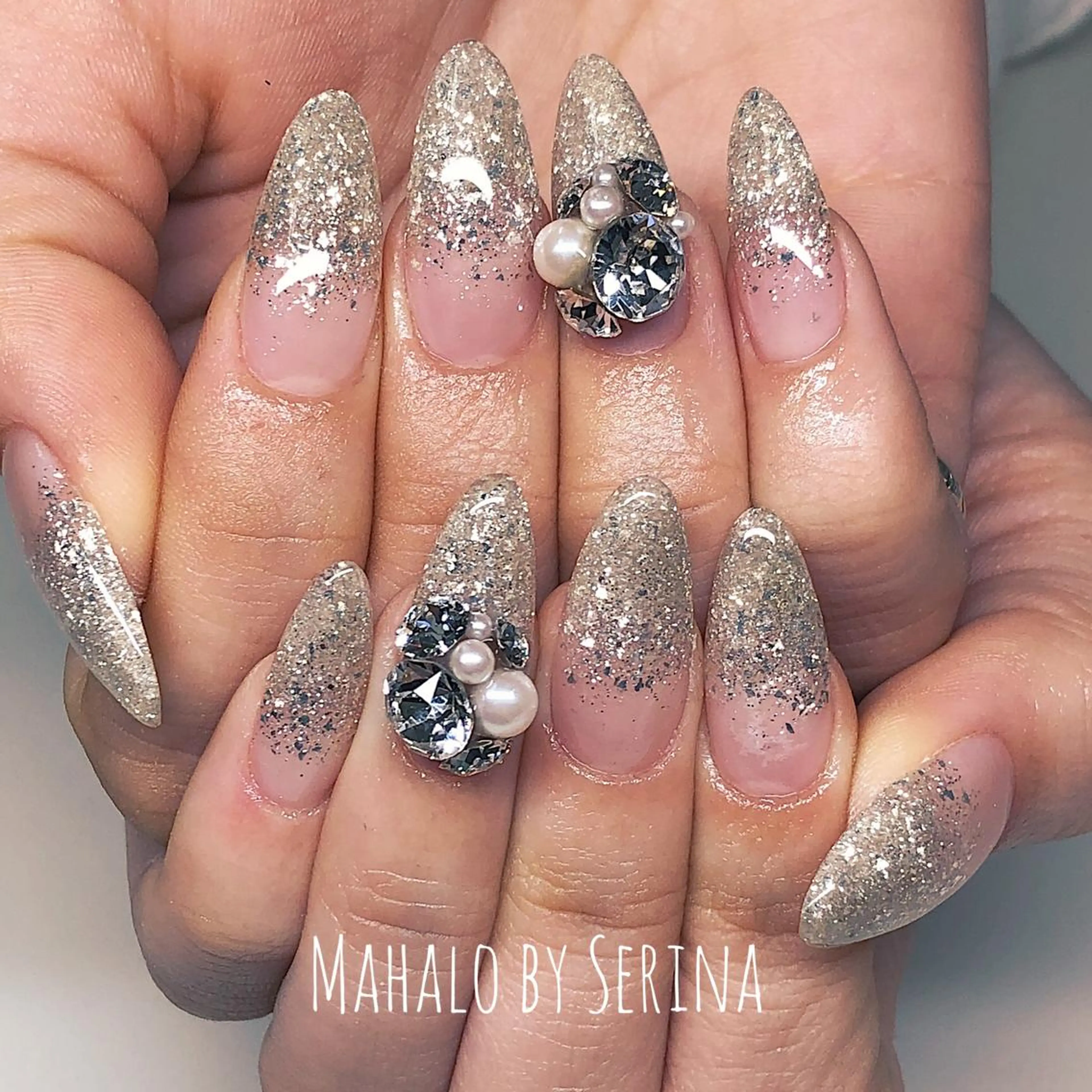 ミディアム カラー ネイル SUNNY BAE. SERINAのネイルデザイン