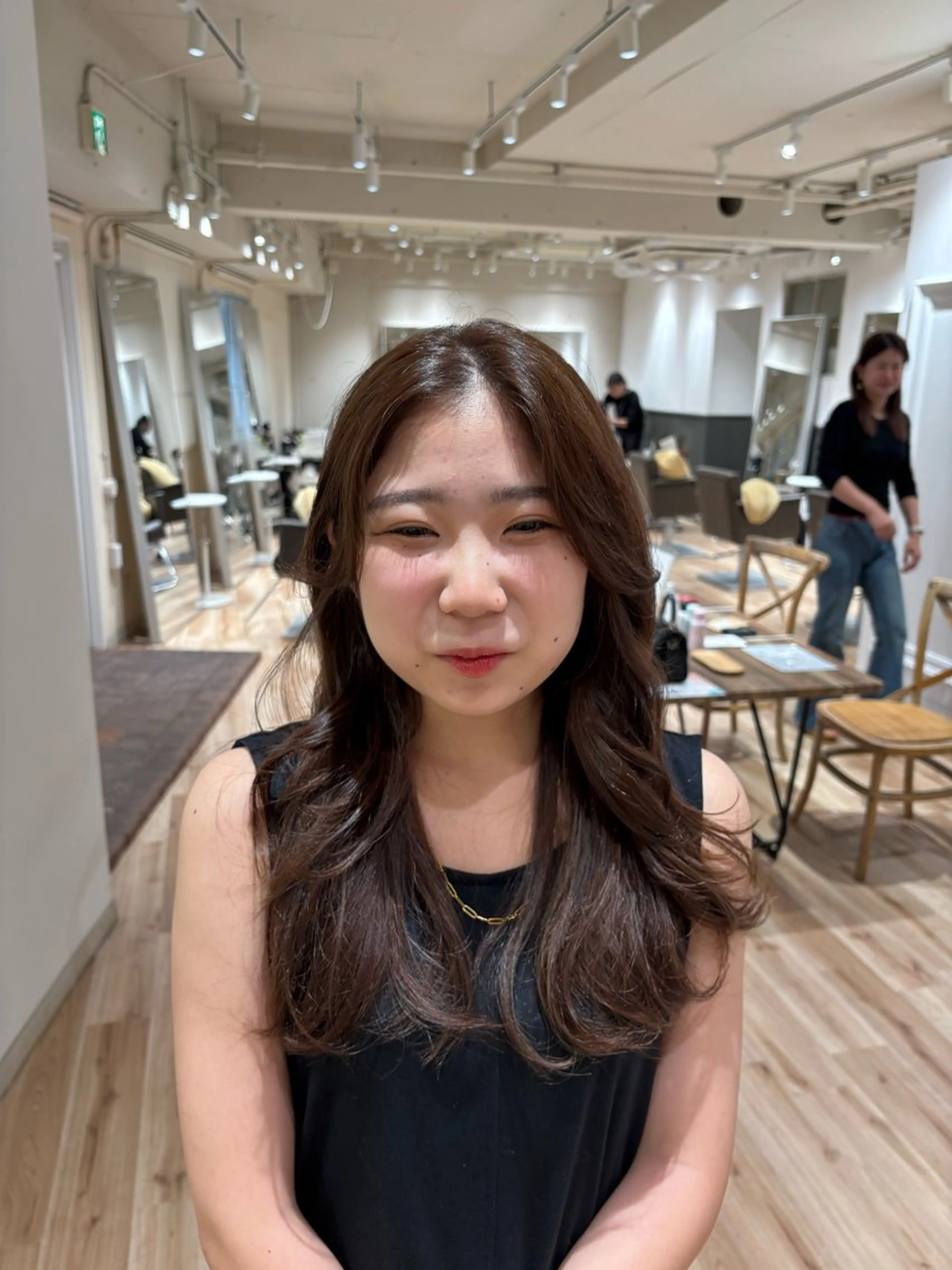 【平日18時限定】レディースカット(3cm以上切らせて頂ける方)の写真