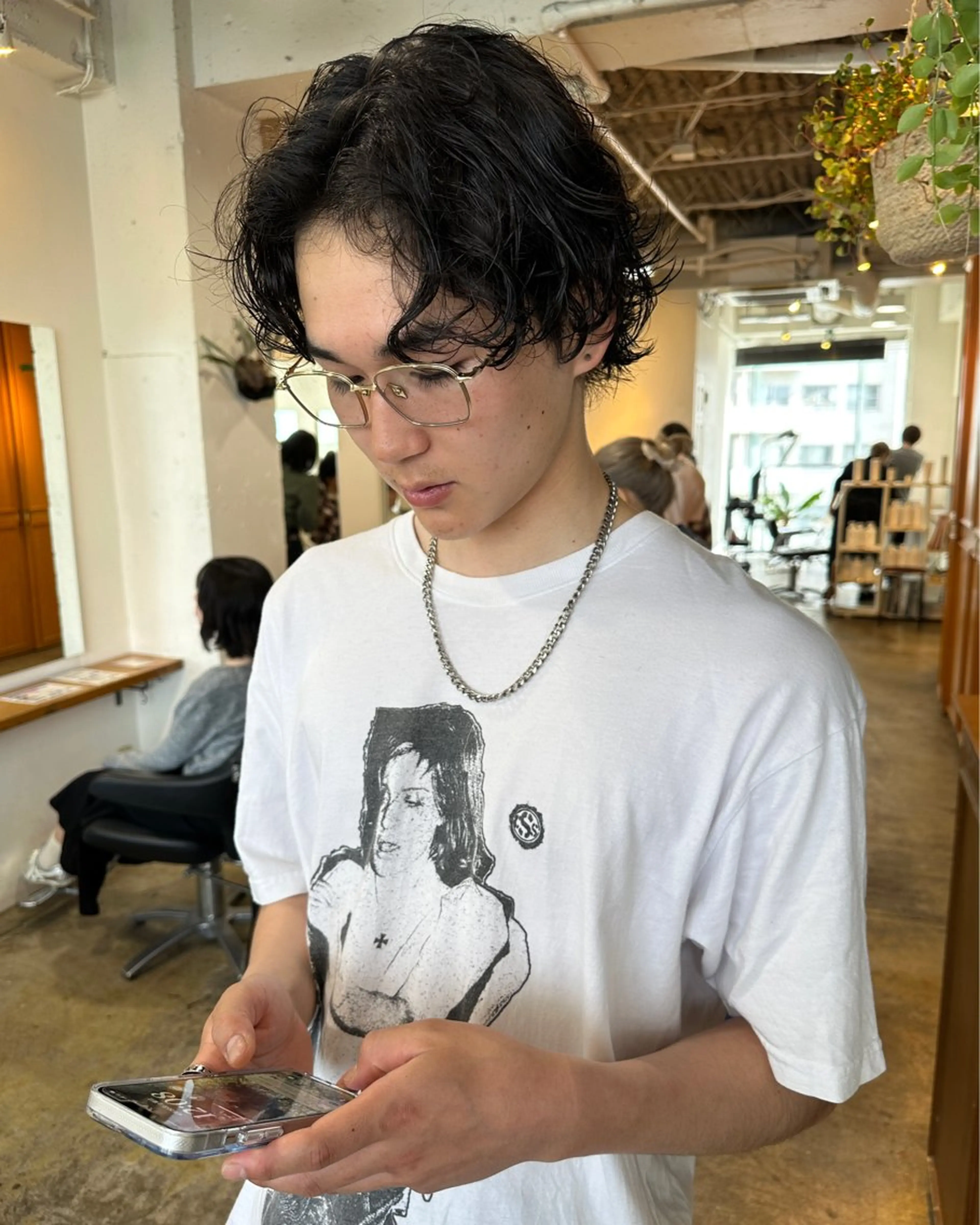 ミディアム パーマ メンズ カット パーマ グランジヘア 無造作ヘアHYUGAのヘアスタイル