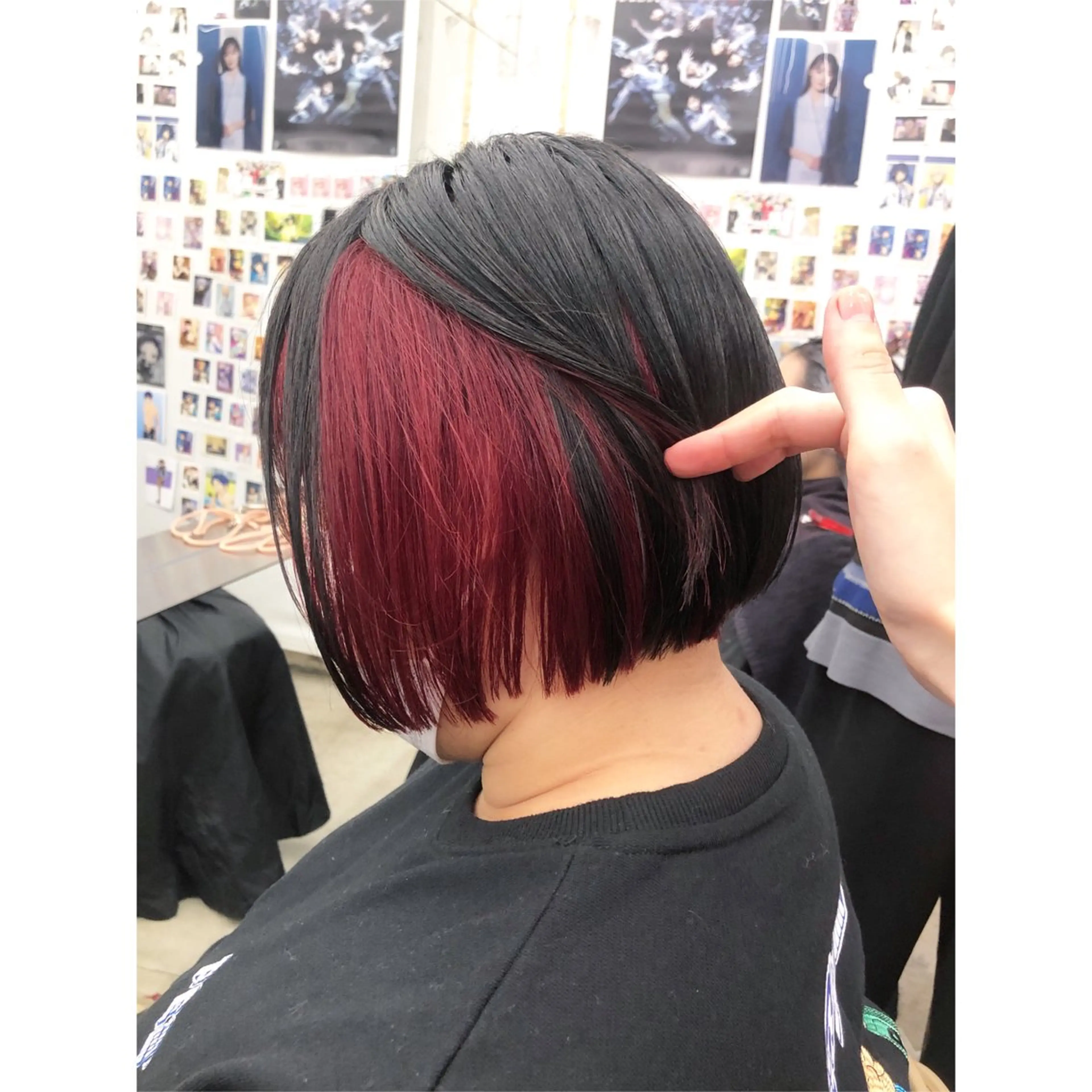 ショート カラー 推しカラー✨ オタク美容師ユウカのヘアスタイル