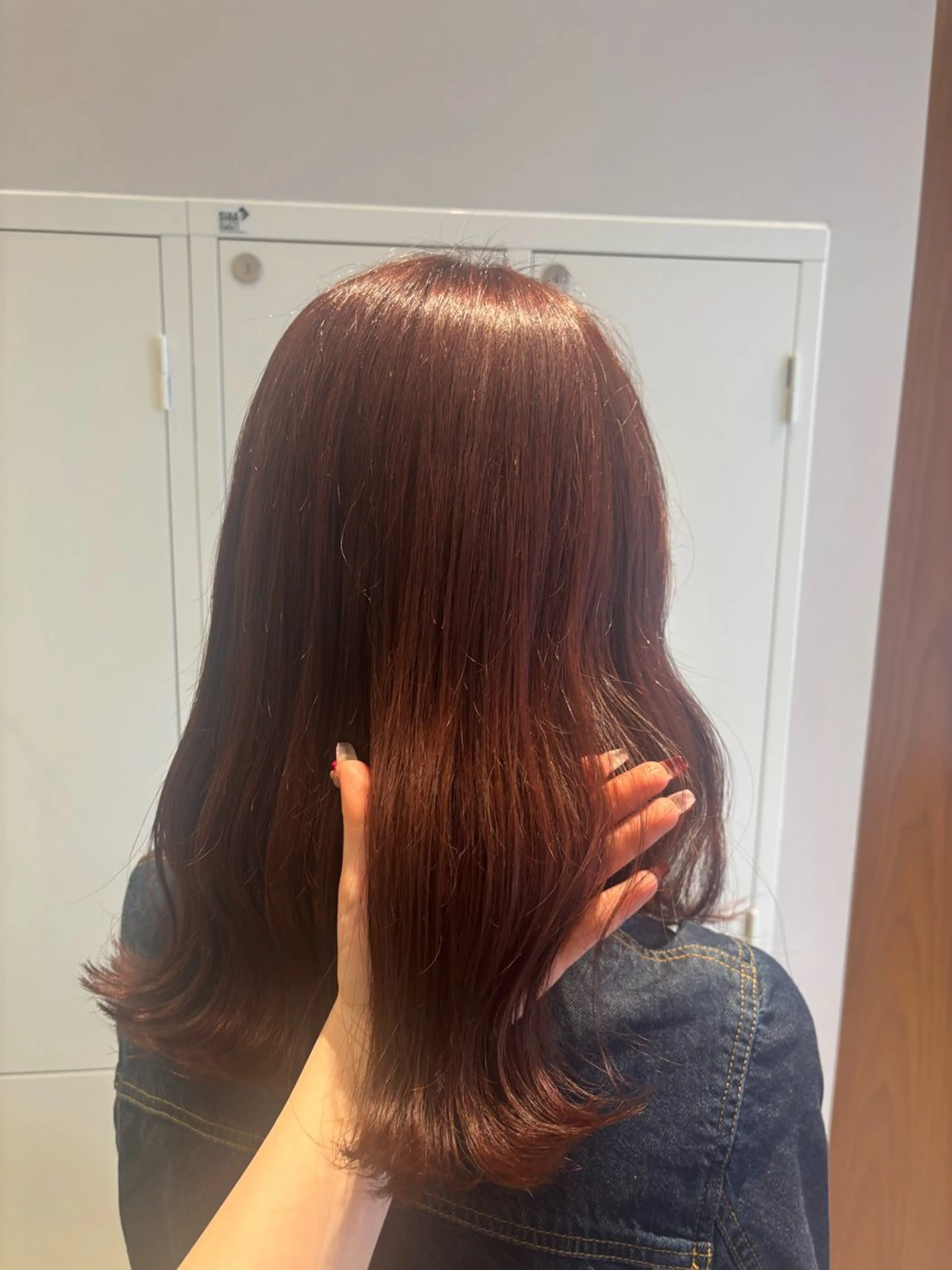 セミロング ヘアカラー 透明感カラー🩵 Arisaのヘアスタイル