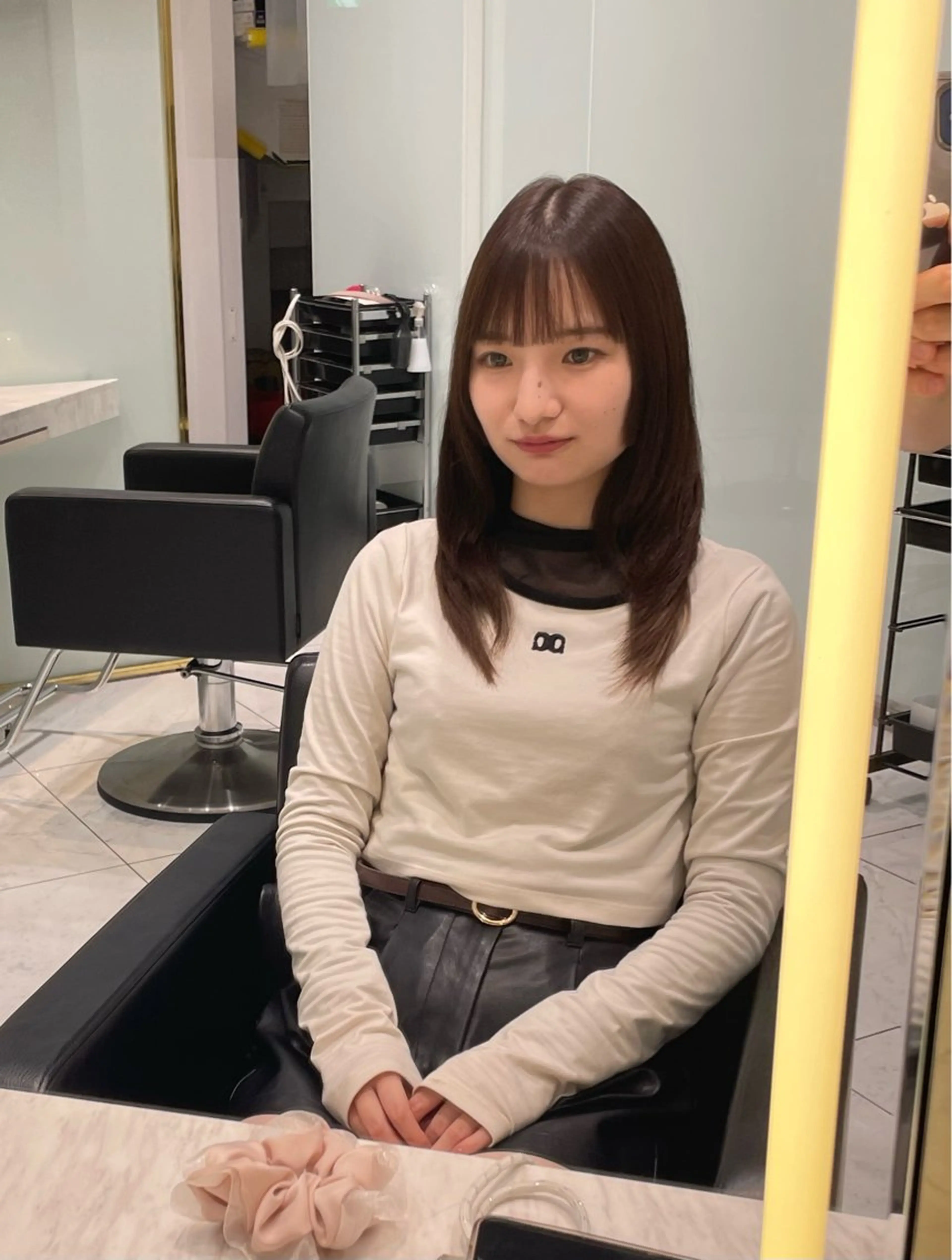 ロング 顔まわりレイヤー 顔周りカット レイヤーカット カットモデル無料✨ 塚田のヘアスタイル