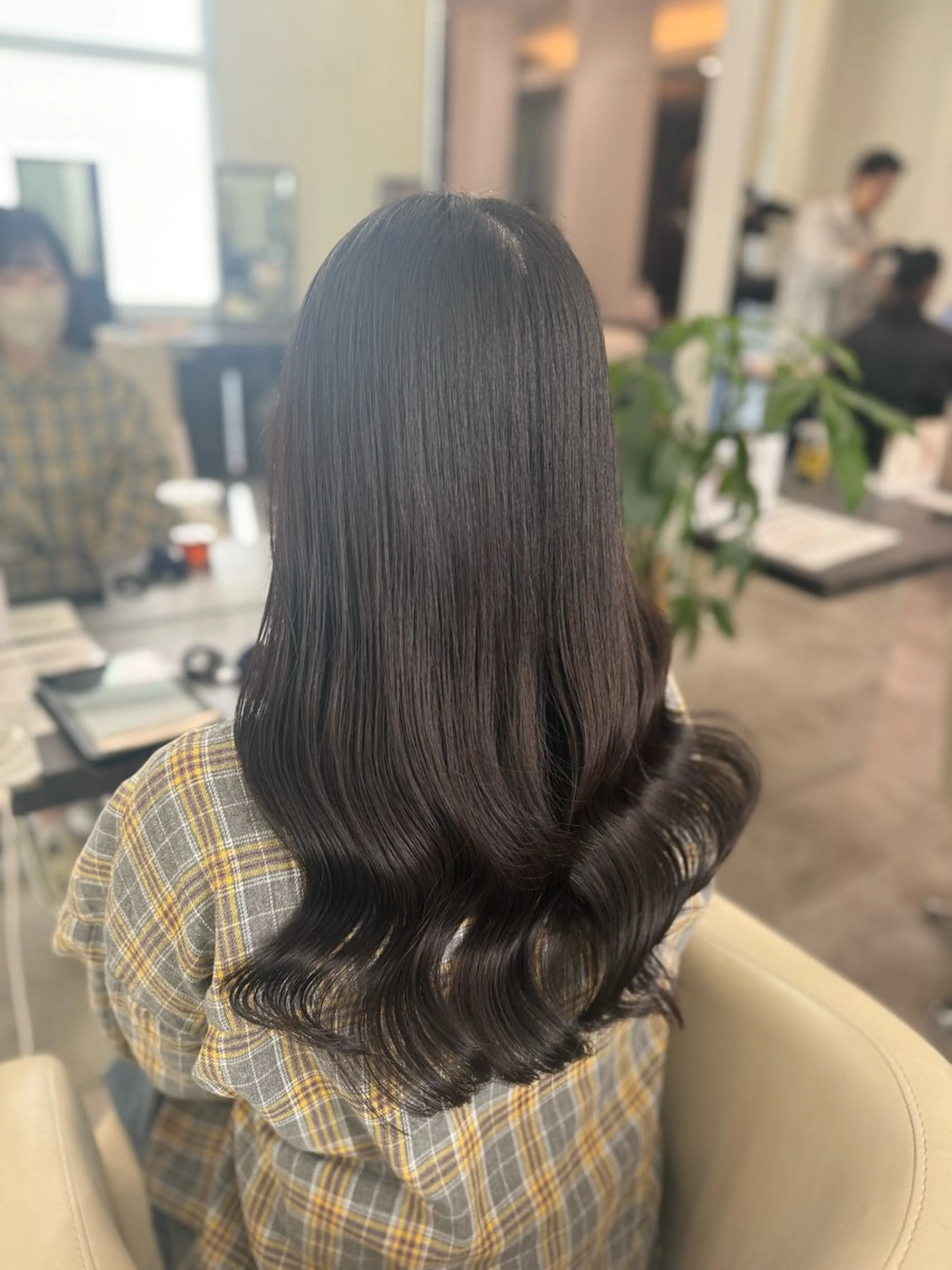 セミロング カラー ベージュカラー ブリーチ ケアブリーチ 透明感カラー デザインカラー カット ヘアカラー トリートメント 渋谷髪質改善/縮毛 矯正/かすが🪽🫧のヘアスタイル