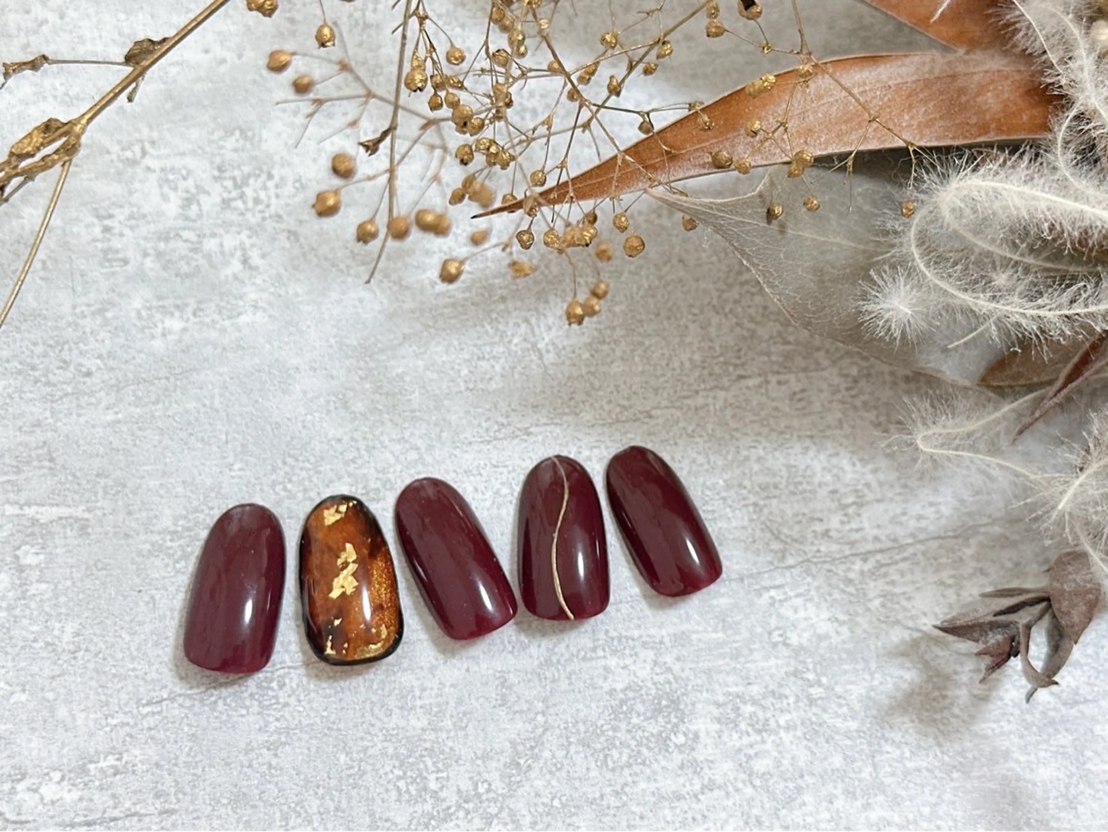 ネイル オーロラネイル フットネイル フレンチネイル ジェルネイル マグネットネイル ハンドネイル mogunail &blowのネイルデザイン