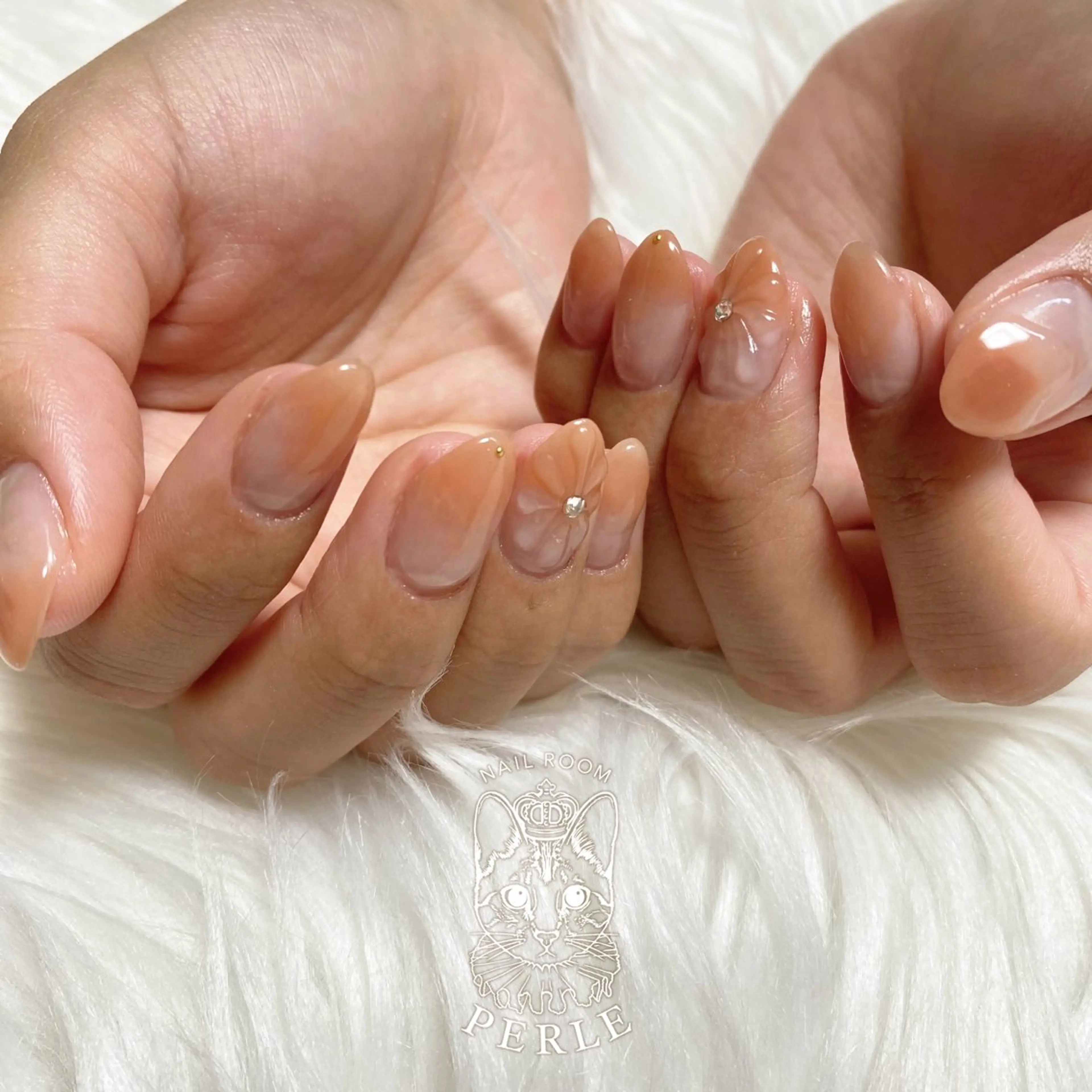 ネイル フラワーネイル ぷっくりネイル nail room Perleのネイルデザイン