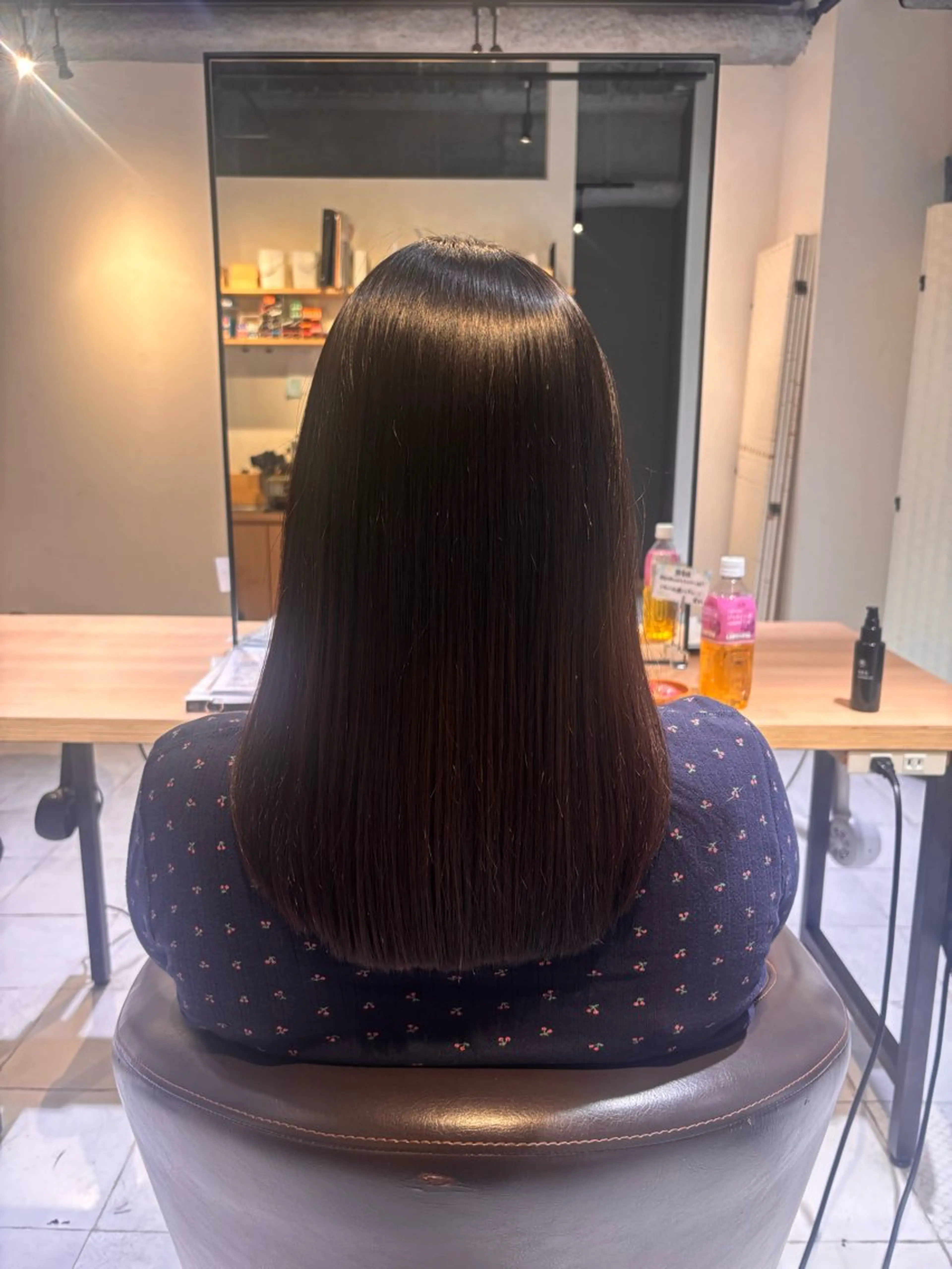 セミロング 髪質改善 カット 縮毛矯正 トリートメント 尾形 百花のヘアスタイル