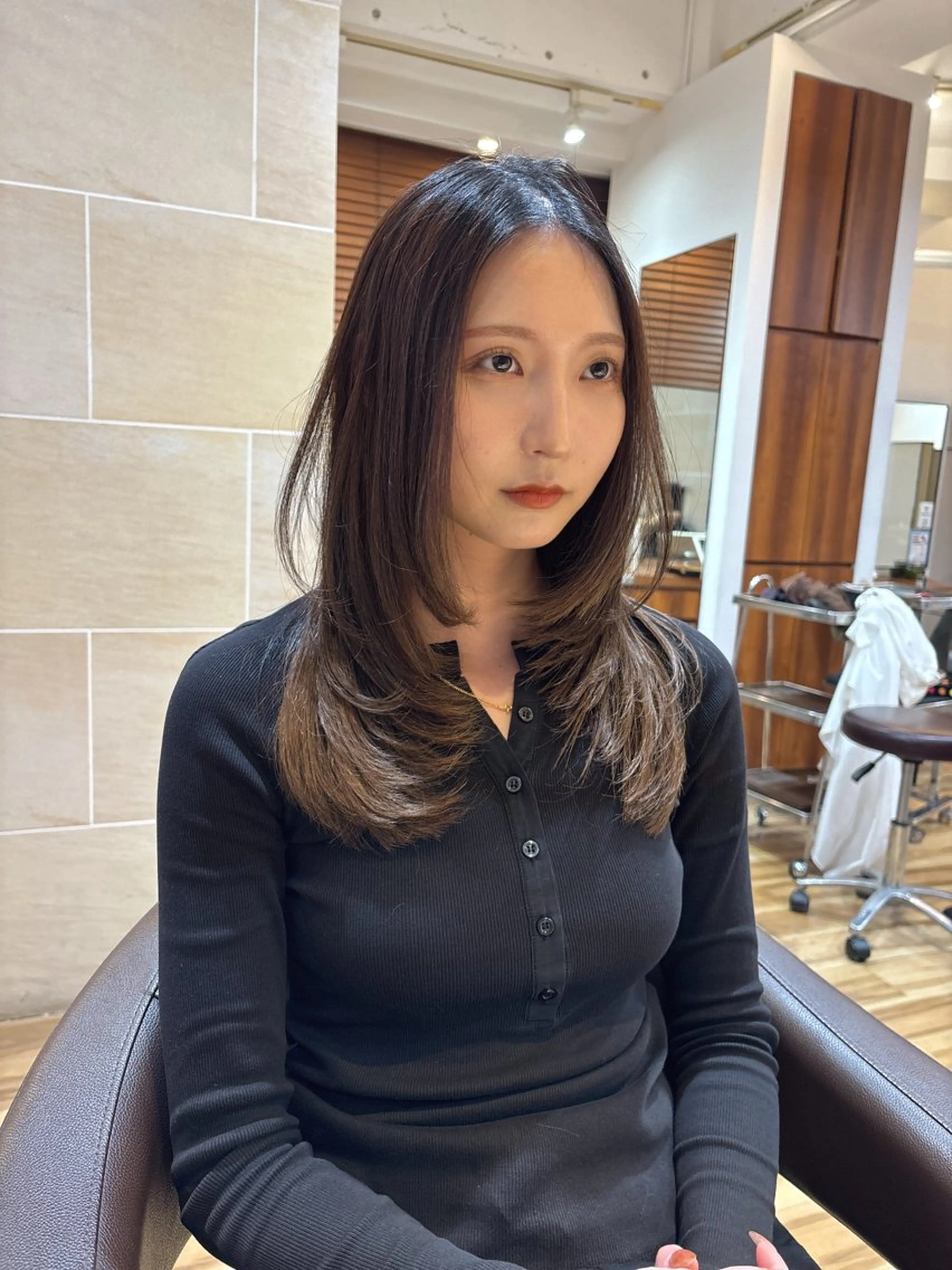 セミロング レイヤーカット カット レイヤーカット /透明感/千葉怜寿のヘアスタイル