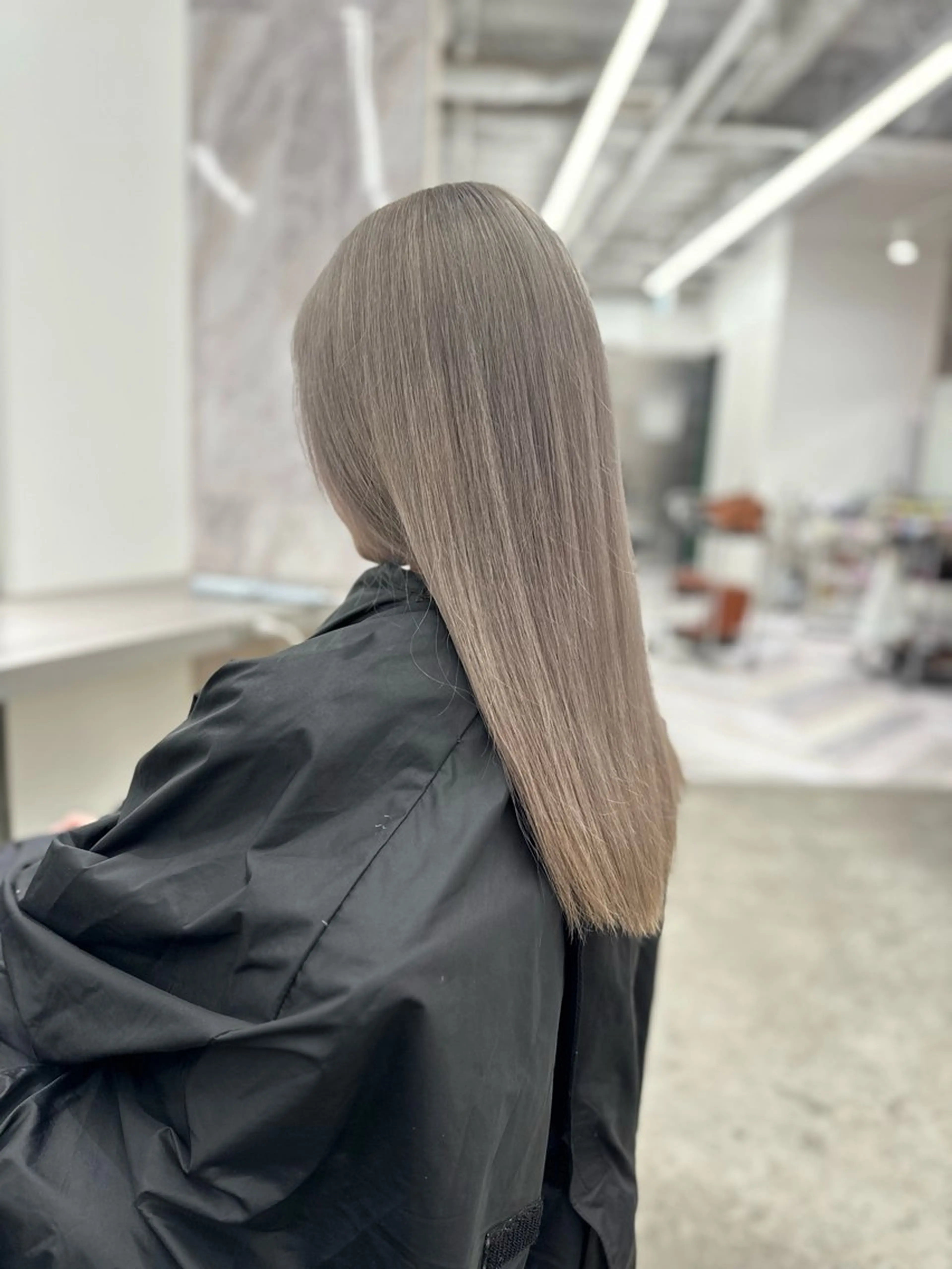 ロング カラー ヘアカラー トリートメント 店長　MANAMI ／ブリーチ／骨格ボブのヘアスタイル