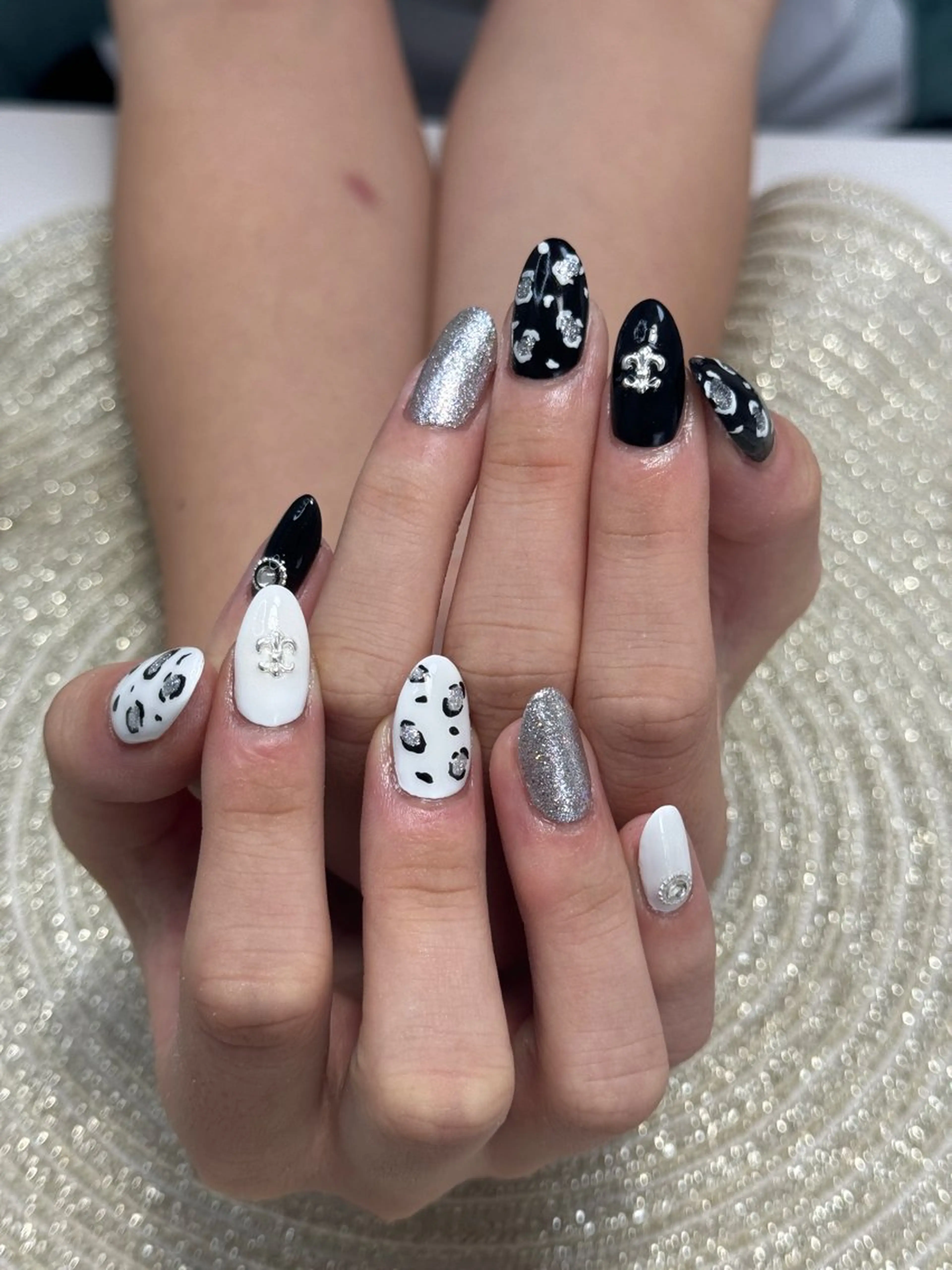 ネイル アニマル柄 ハンドネイル moa nailのネイルデザイン