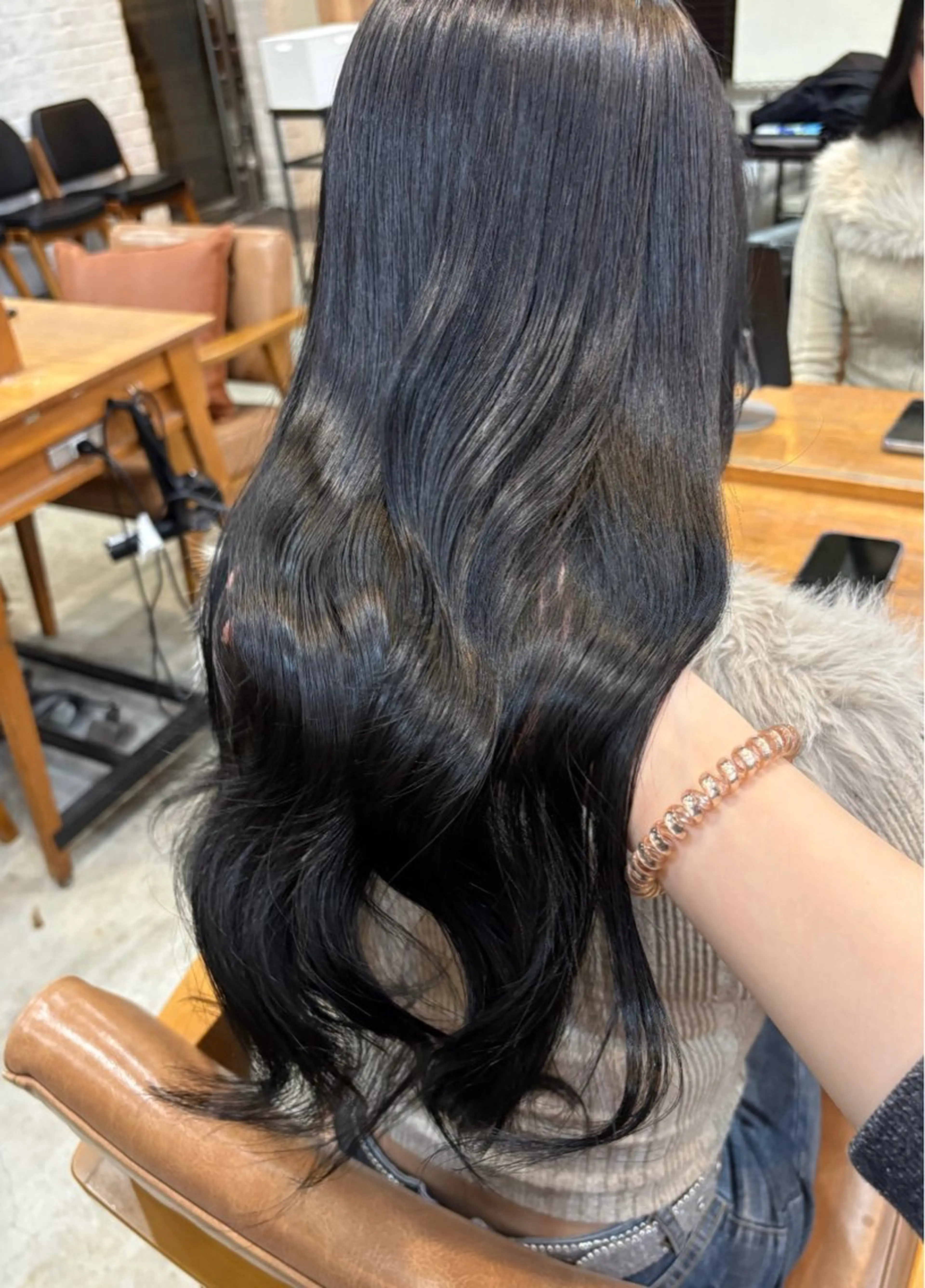 ロング カラー 黒髪 ブルーカラー ブルーブラック カット ヘアカラー トリートメント 暖色/ブラウン/ 透明感/ゆうかのヘアスタイル