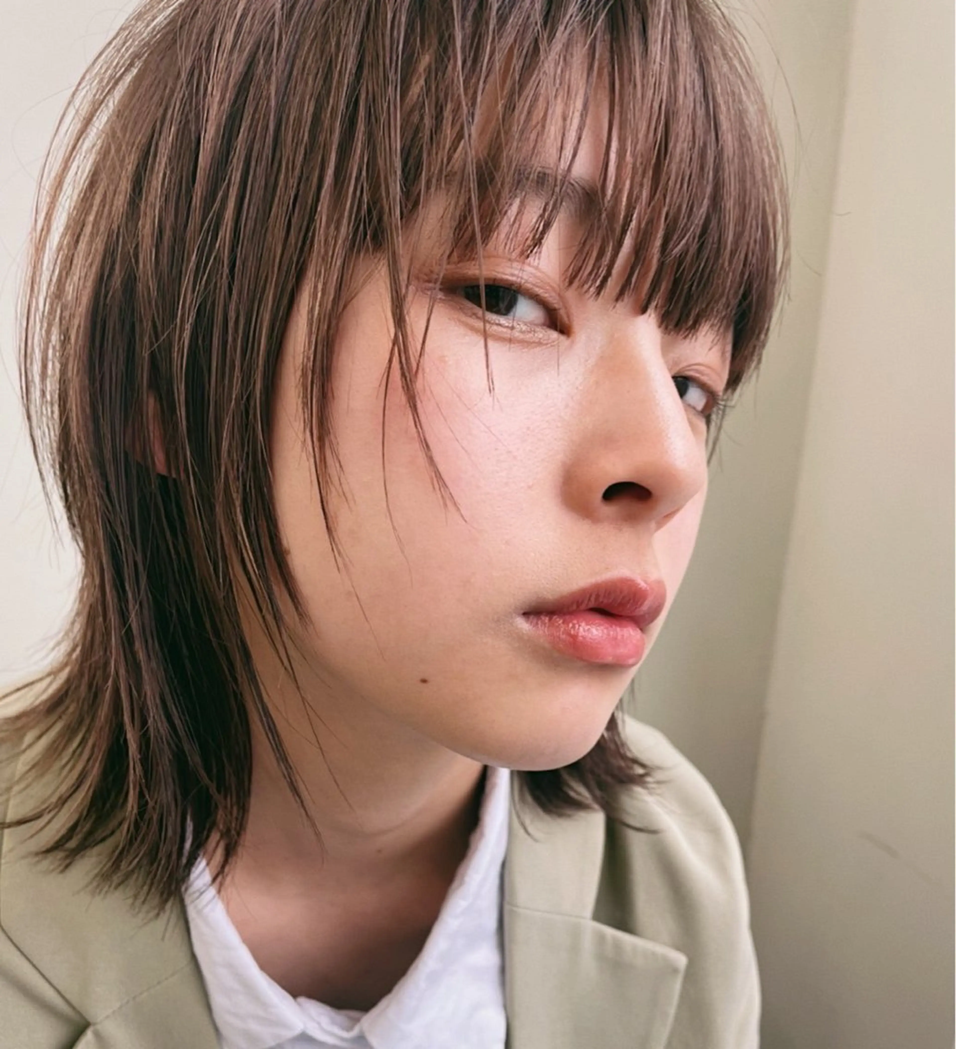 ミディアム カット ヘッドスパ タケ/ボブカット ブリーチモデルのヘアスタイル