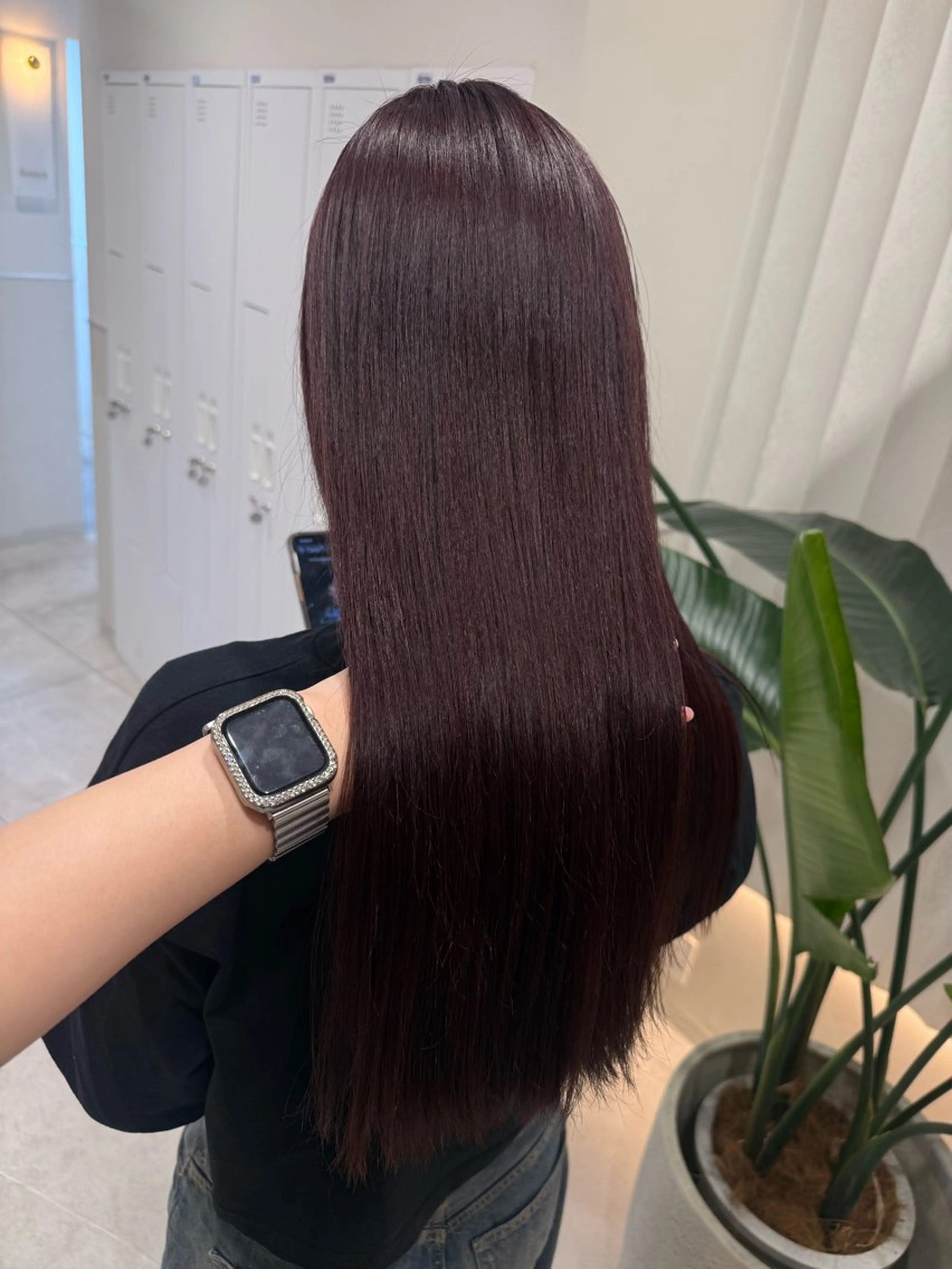 ロング カラー カシス ラベンダーカラー ヘアカラー トリートメント ラベンダー💜 グレージュ🩶のヘアスタイル