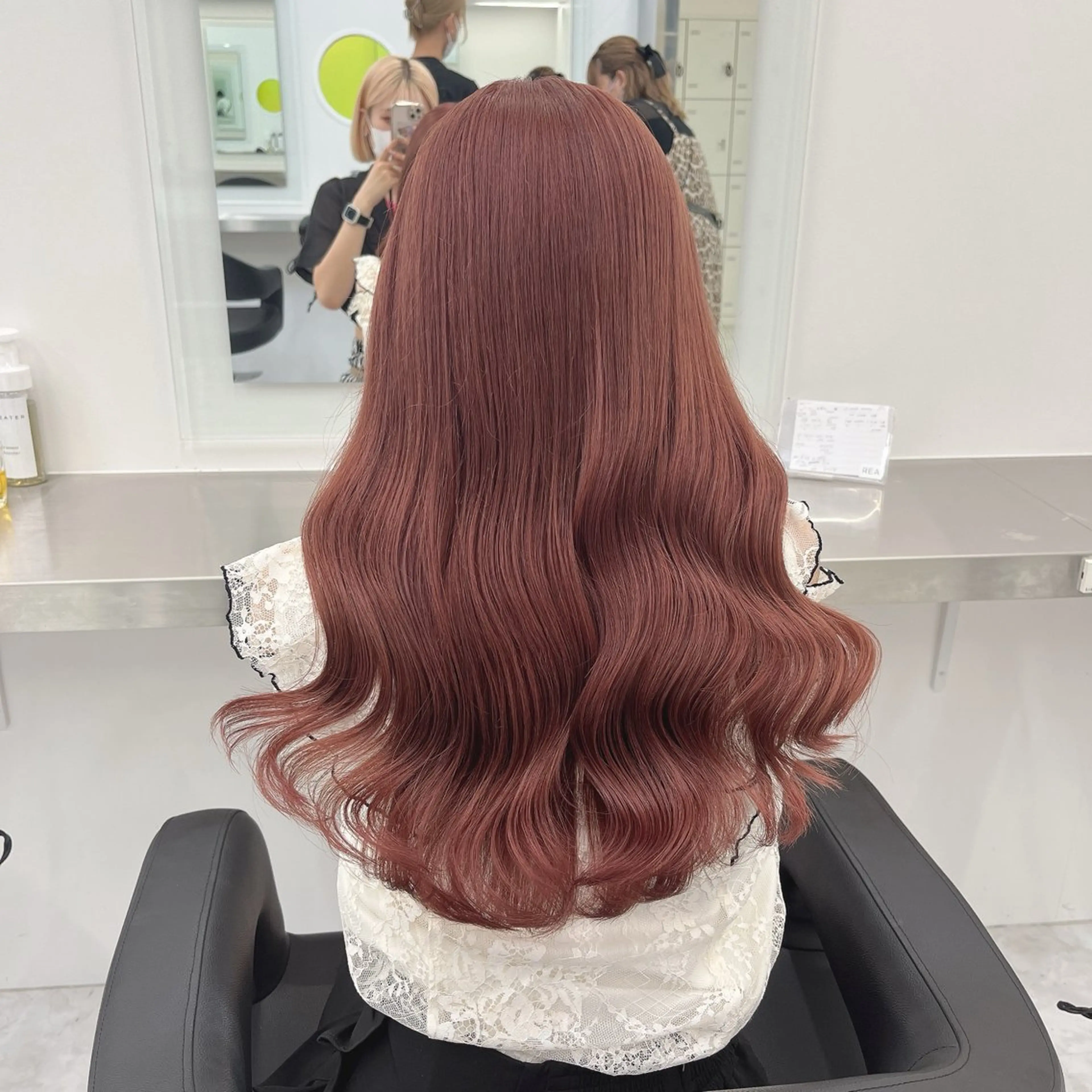 ロング カラー ブリーチ 🫧‪🎀うる艶暖色 🏹Nanako🎀のヘアスタイル