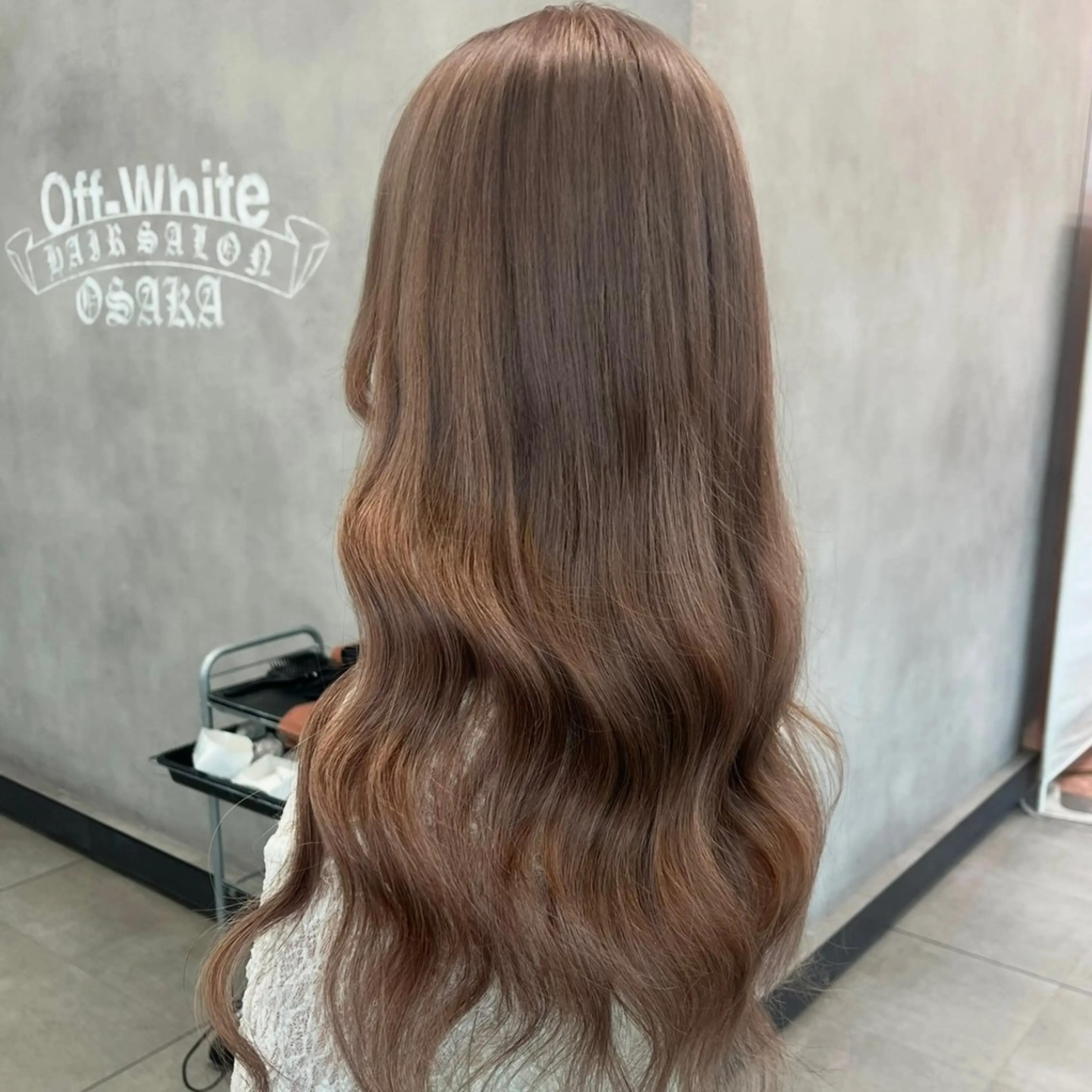 カラー Off-White 大阪所属・offwhite Nano🪩🧡のヘアスタイル