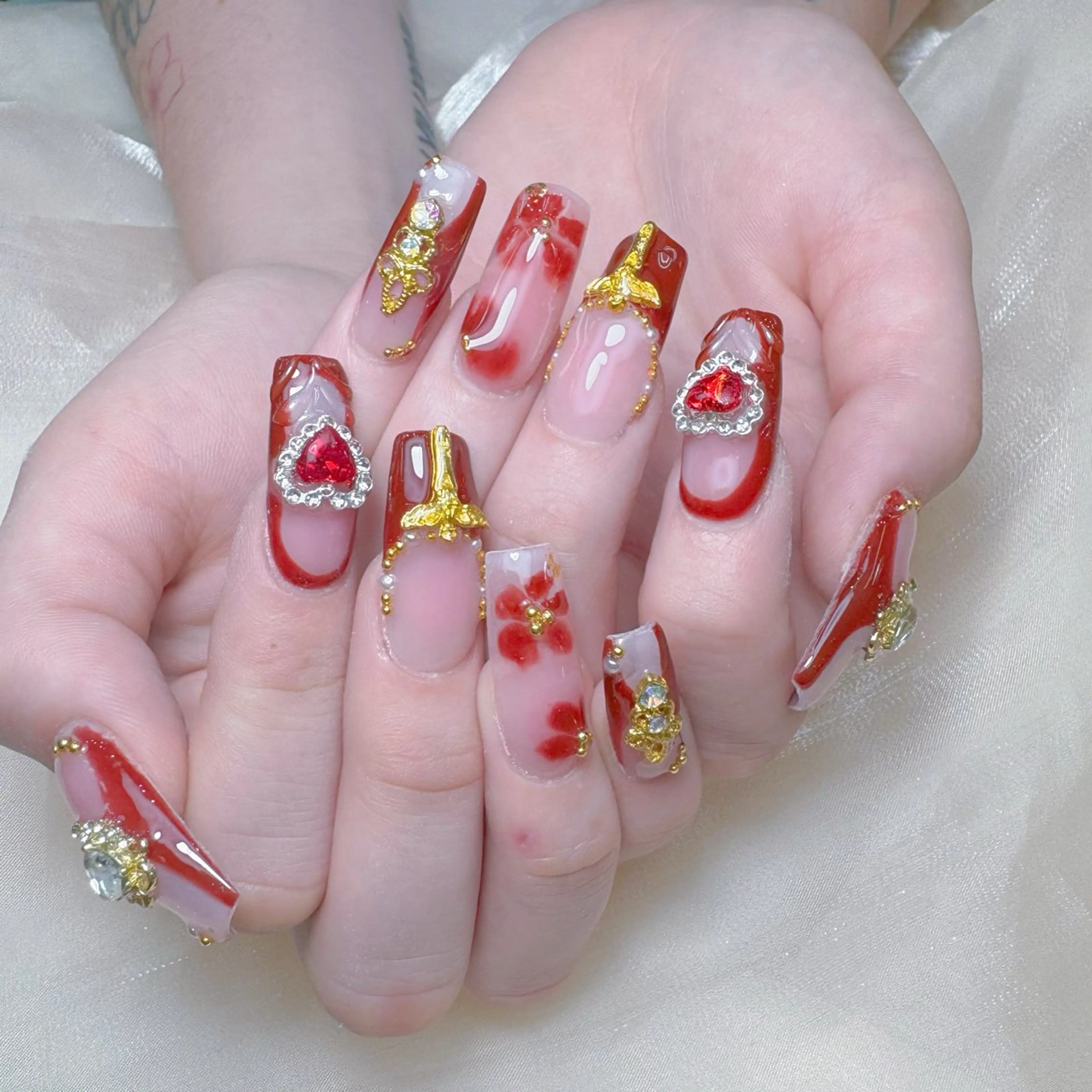 ネイル チークネイル クリアネイル ガーリー キラキラネイル 韓国ネイル ハンドネイル princess スカルプ専門店のネイルデザイン