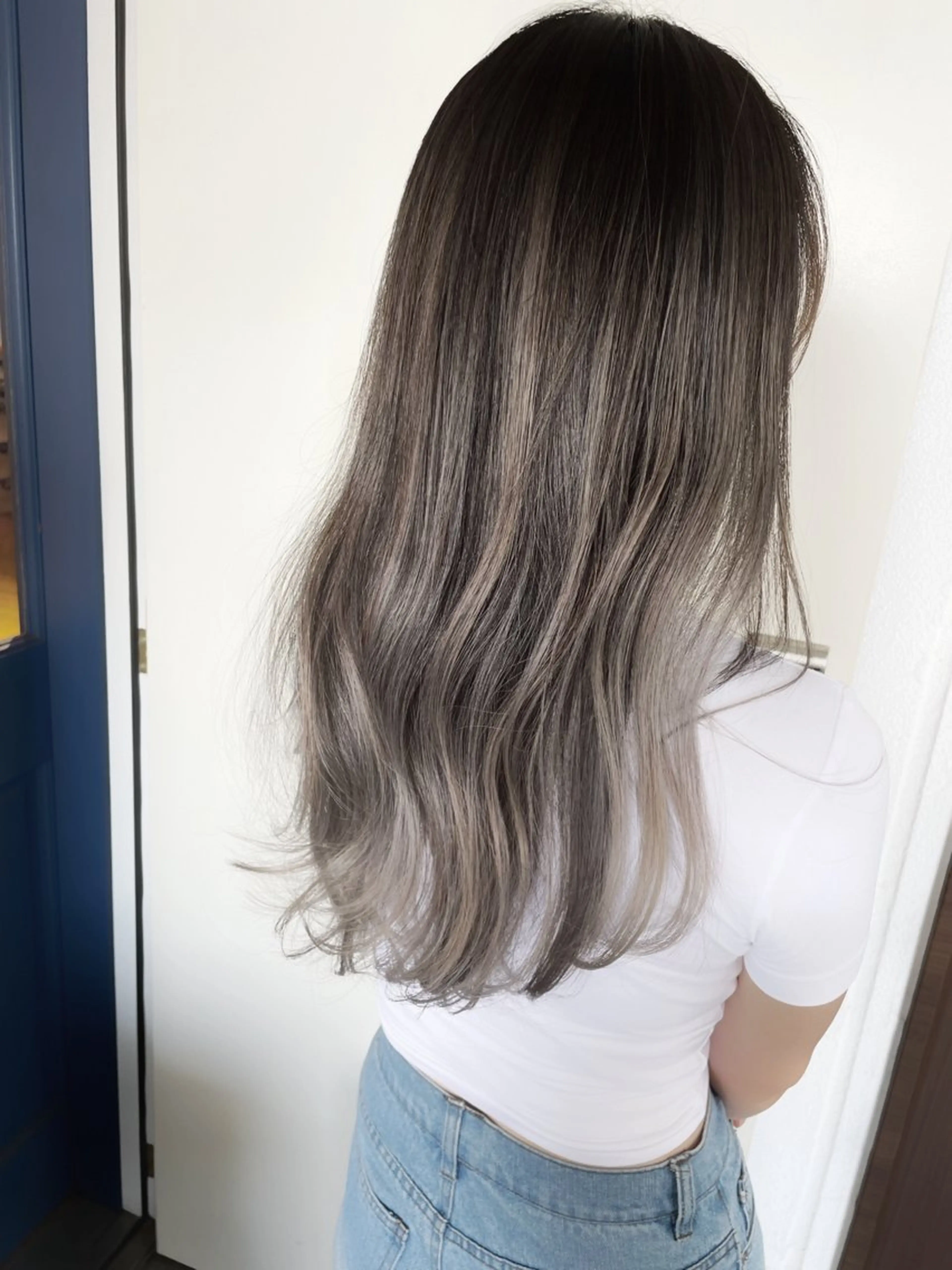 ロング カラー かわさき ともやのヘアスタイル