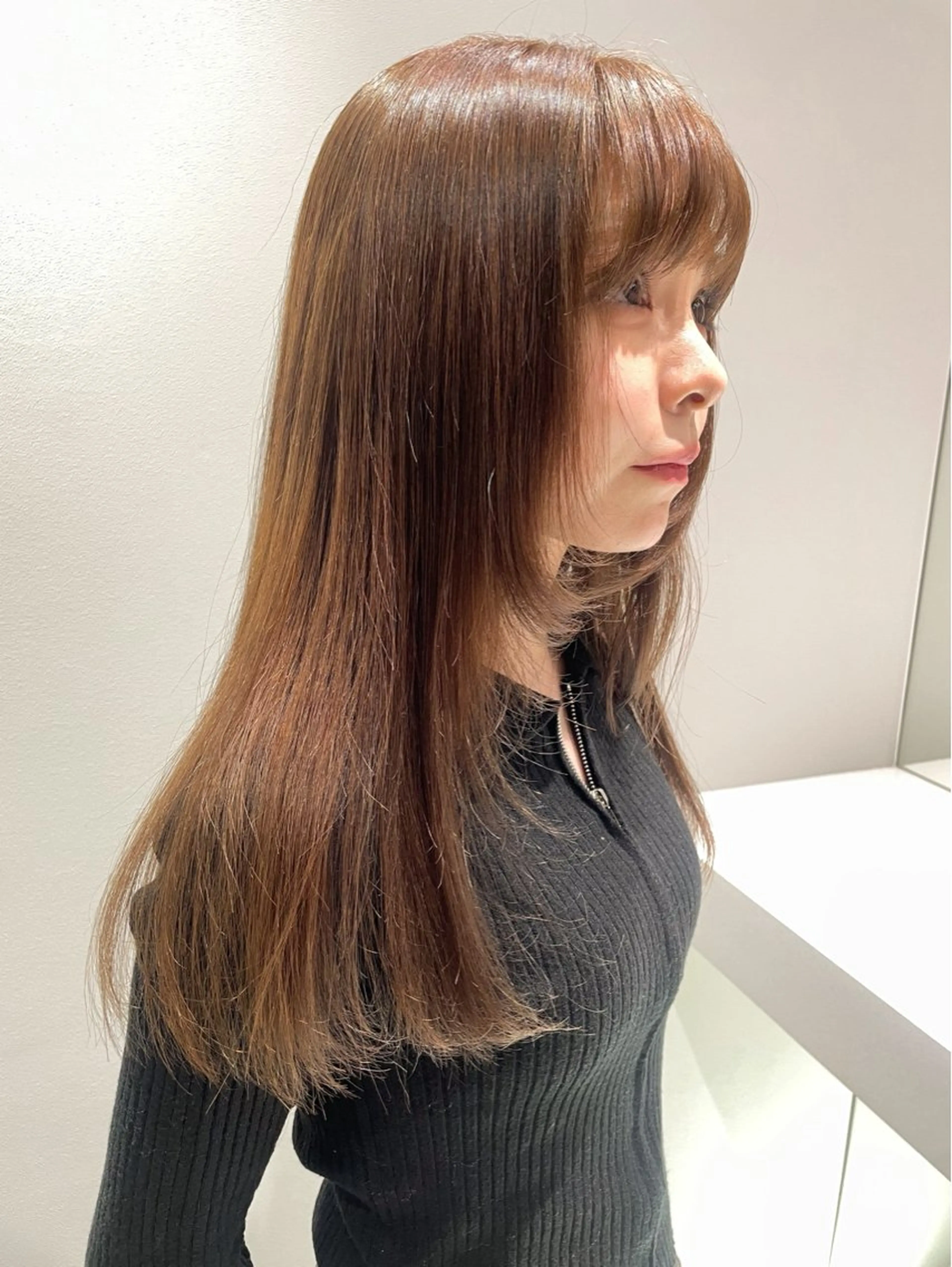 ロング カラー 佐野 えり奈のヘアスタイル