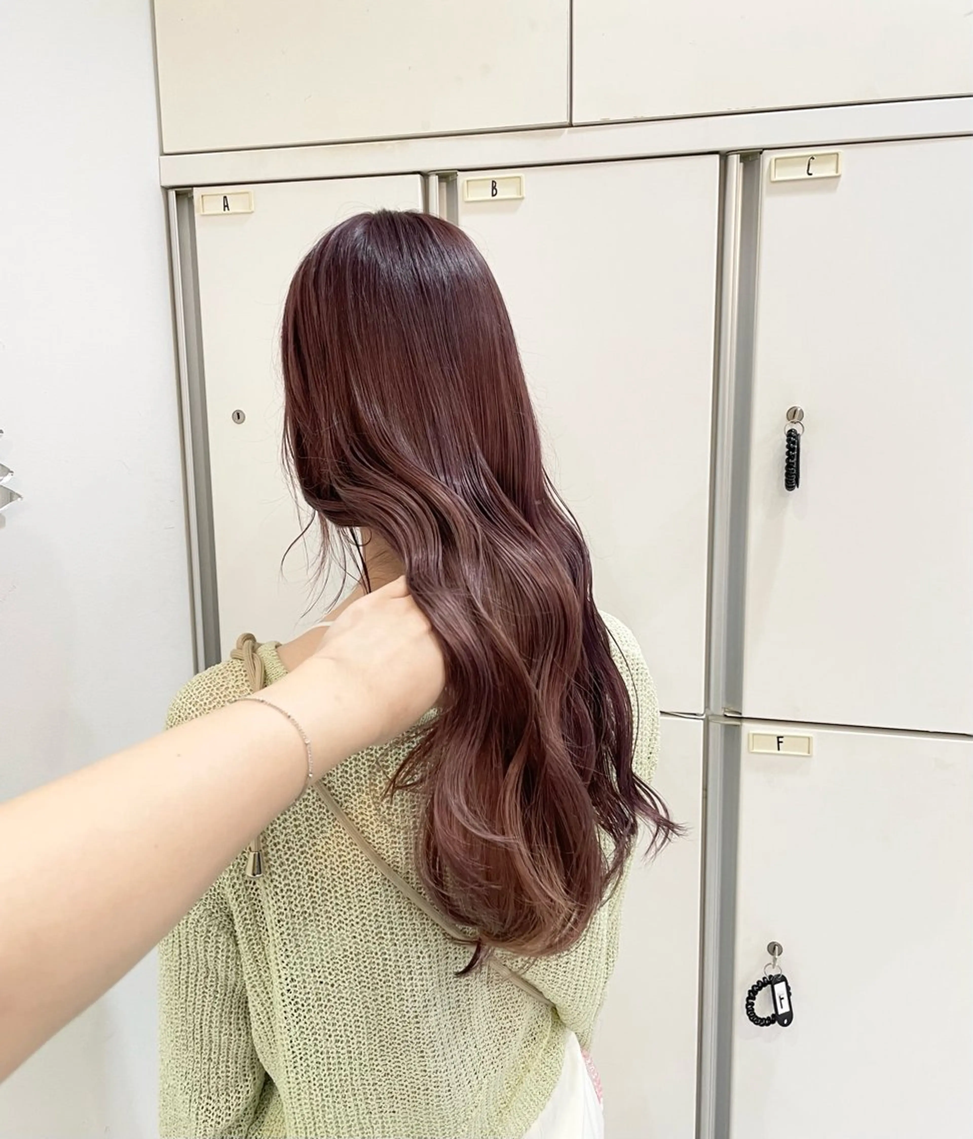 ロング カラー イルミナカラー nanaka :のヘアスタイル