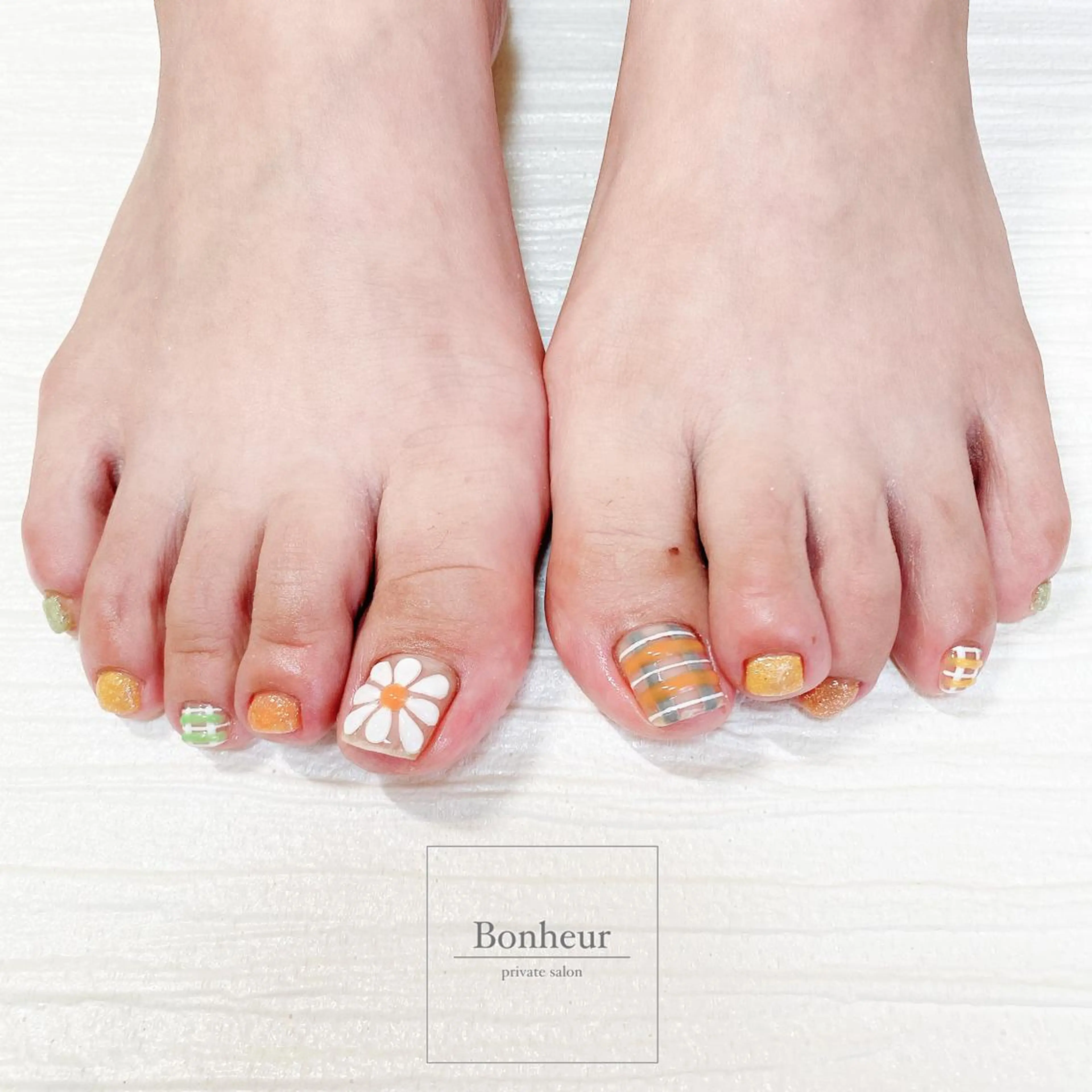 ネイル フットネイル BONHEUR Annaのネイルデザイン